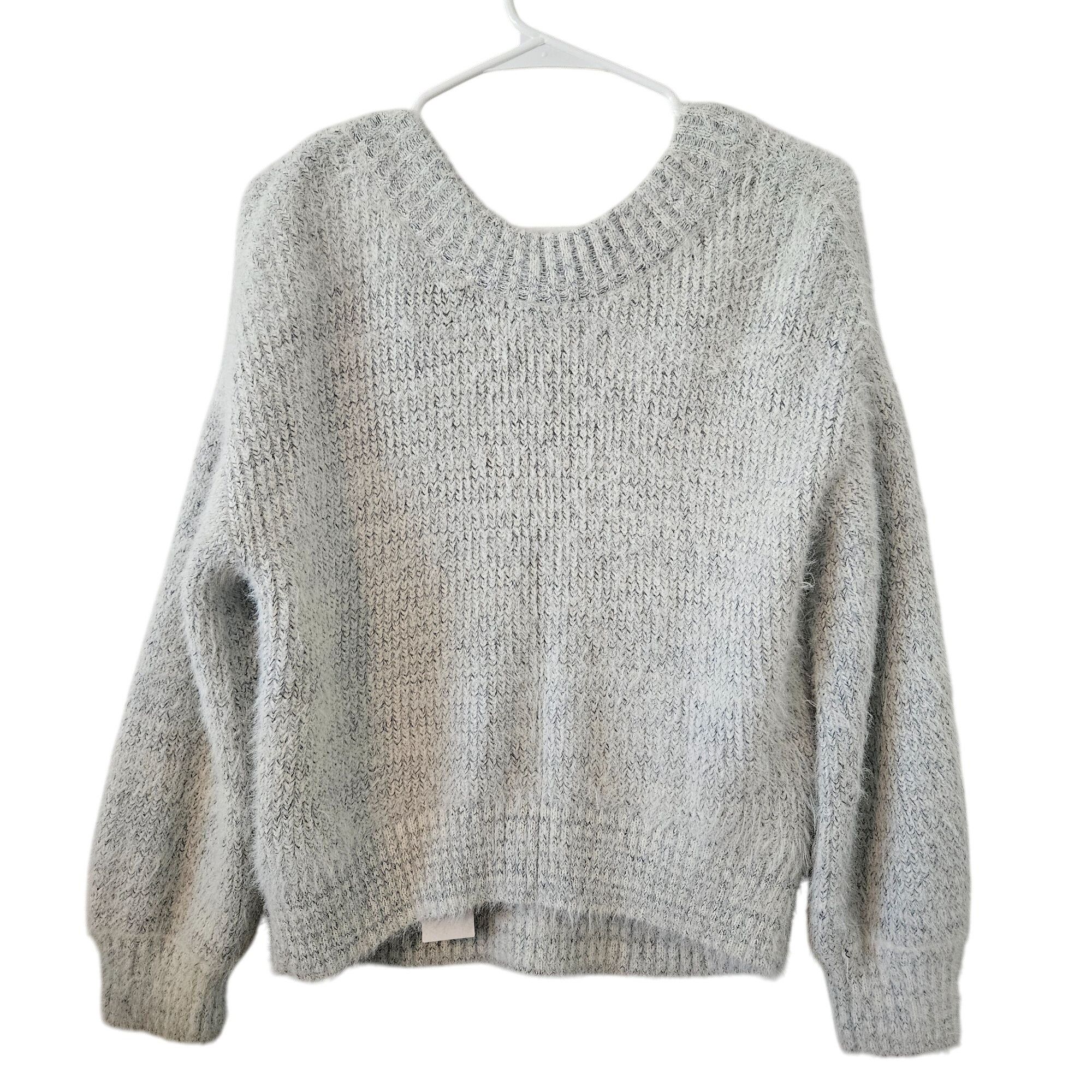 Urban Outfitters Urban Outfitters Women Gray Fuzzy V-Neck Sweater M Clean Gir Size M / US 6-8 / IT 42-44 - 5 Thumbnail