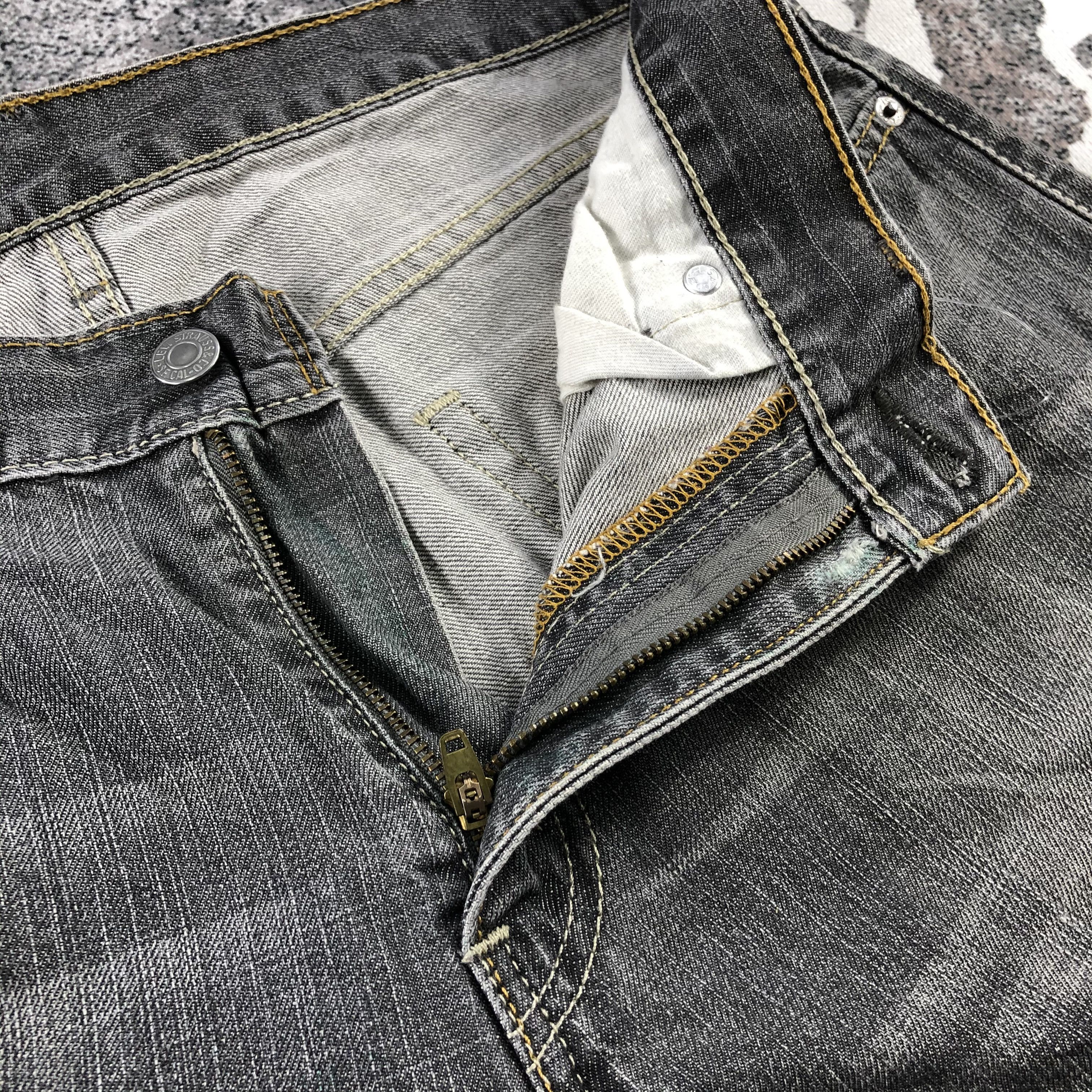 Levi's Vintage Levis 514 Jeans Faded Black Denim KJ1000 Size US 33 - 9 Thumbnail