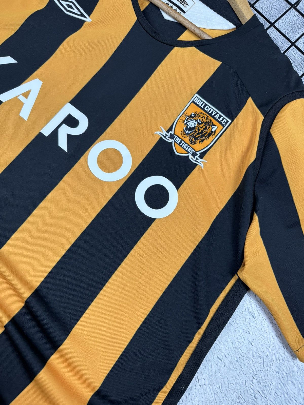 Umbro × Vintage Vintage Hull City AFC 2008/09 Umbro Jersey XL size Size US XL / EU 56 / 4 - 6 Thumbnail