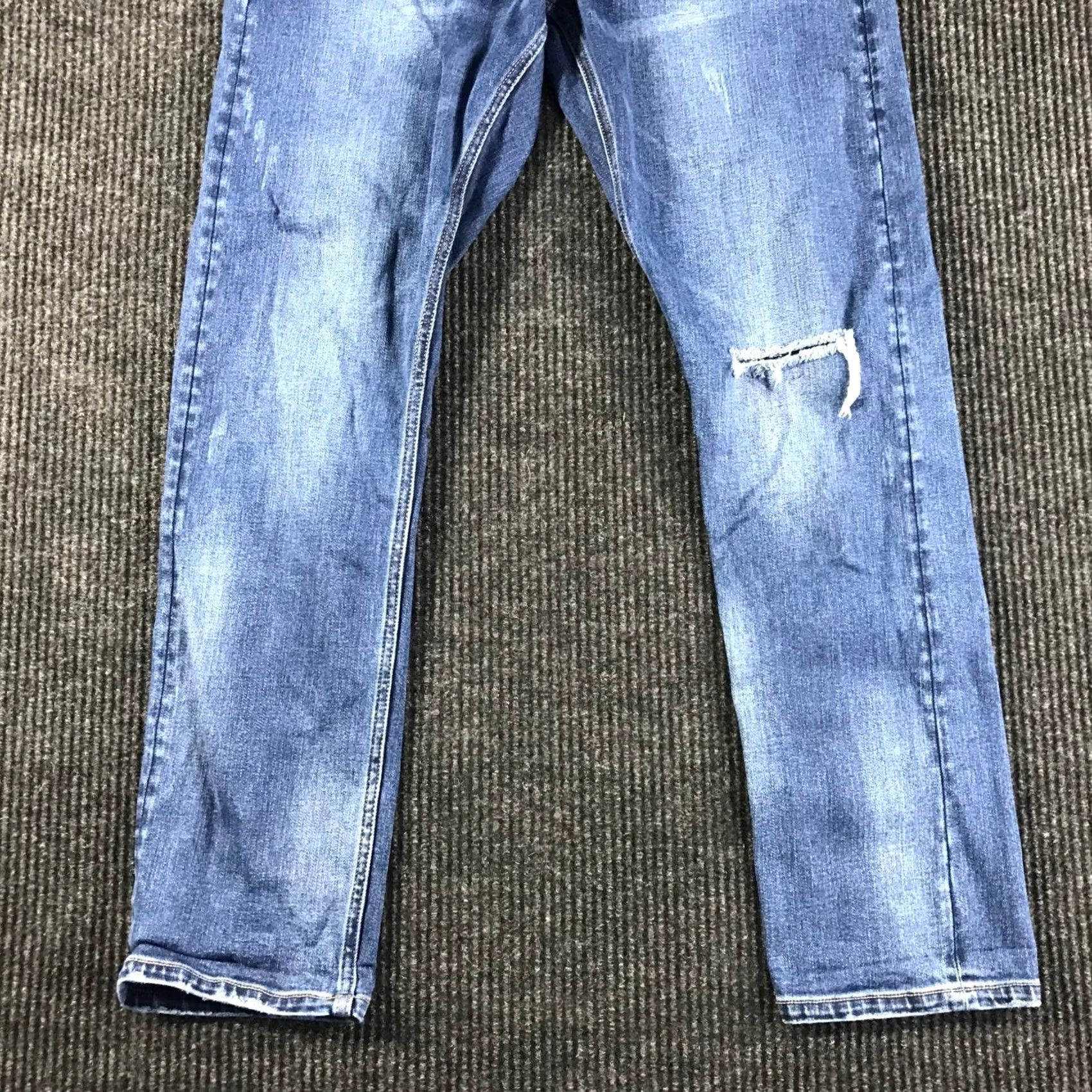 Vintage Dear John American Classic Jeans Blue Medium Wash Sz 27 Distressed Straight Leg 5-Pocket Womens Size 27 Size 27" / US 4 / IT 40 - 3 Thumbnail