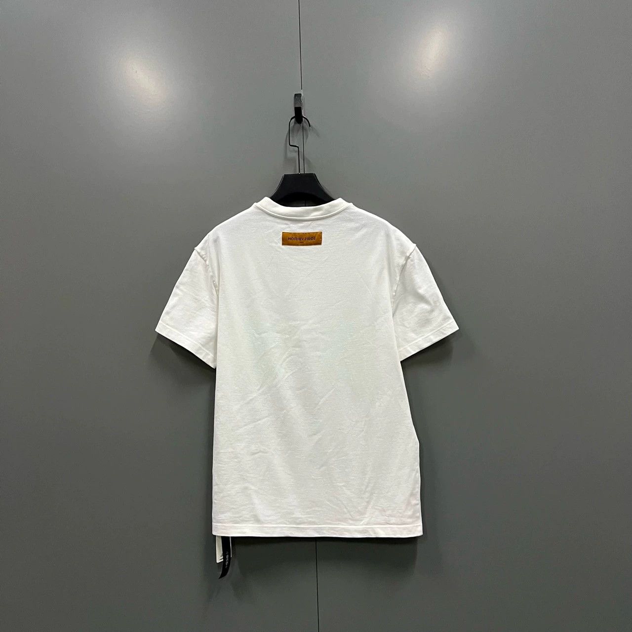 Louis Vuitton louis vuitton short sleeve embroidered tee Size US L / EU 52-54 / 3 - 2 Thumbnail