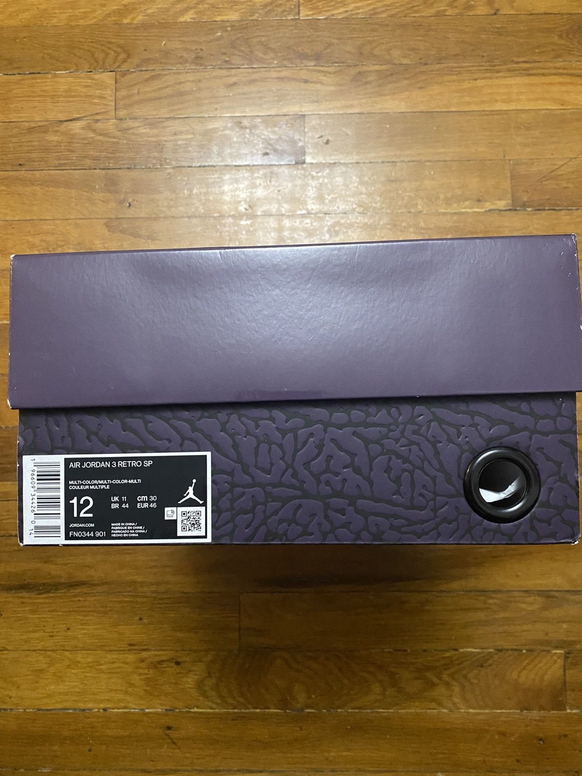Jordan Brand Size 12 - Jordan 3 Retro J Balvin Medellín Sunset Men’s Size US 12 / EU 45 - 8 Thumbnail