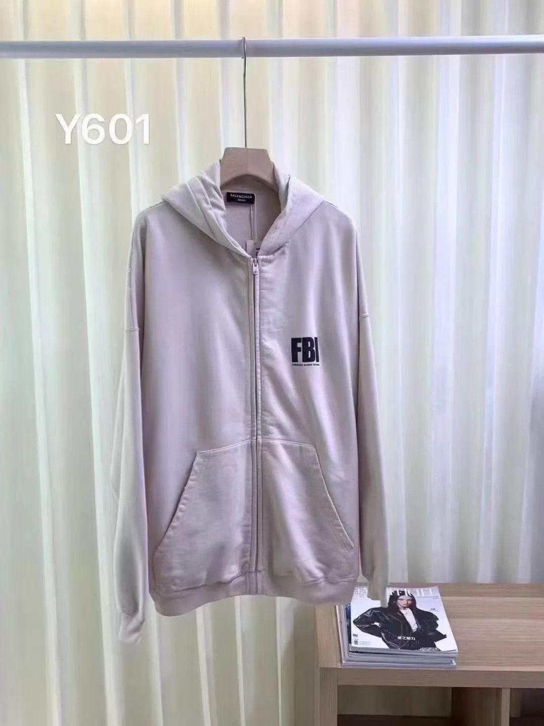 Balenciaga Zip-Up Hoodie with FBI Graphic Size US S / EU 44-46 / 1 - 1 Thumbnail