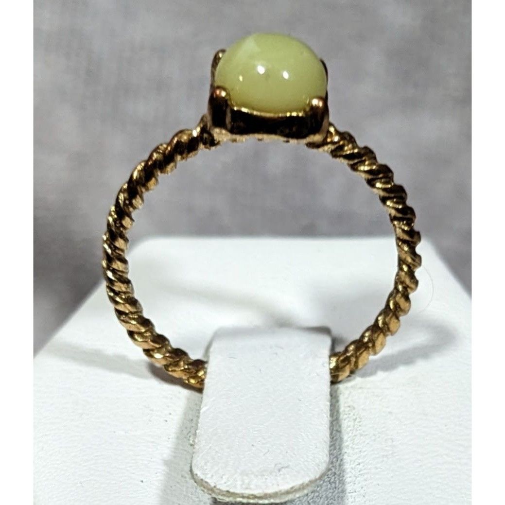 Other Simple Twisted Gold Tone Ring With Small Green Cabochon Size Size ONE SIZE - 8 Thumbnail