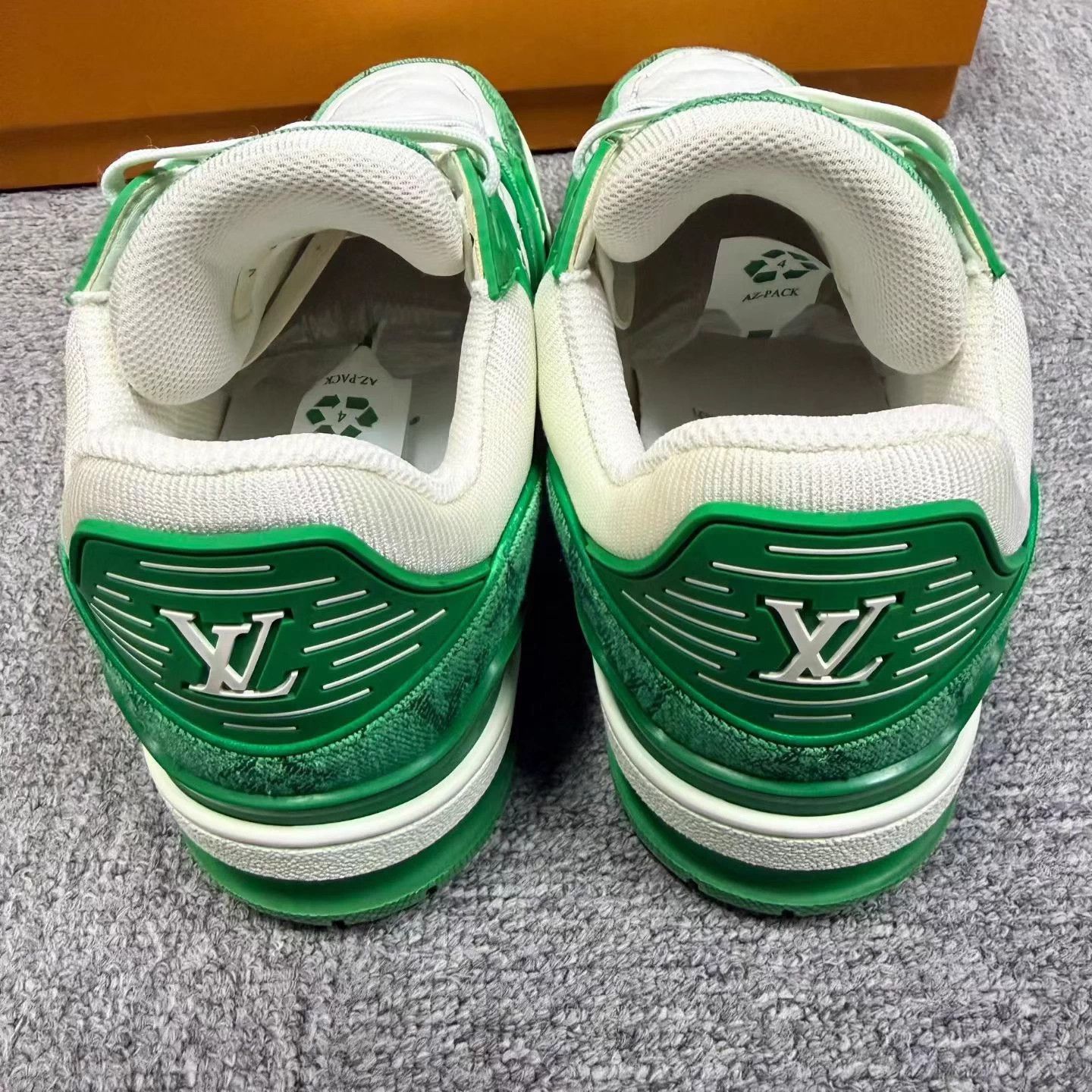 Louis Vuitton Louis Vuitton Green/White Low Top Sneaker 6.5 Size US 6.5 / EU 39-40 - 4 Thumbnail