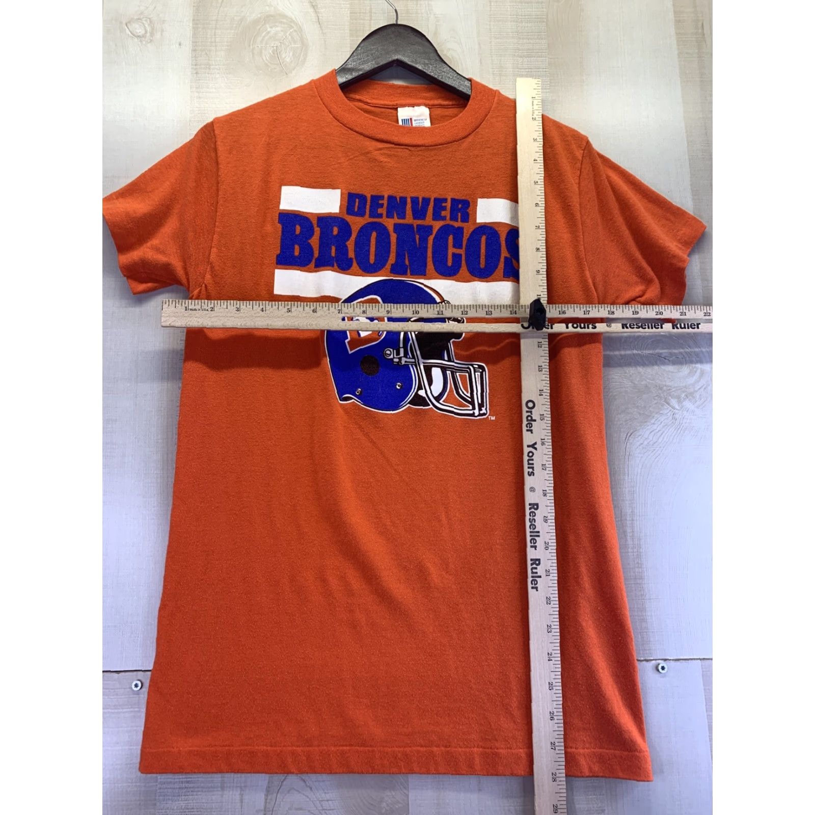 Vintage VINTAGE Denver Bronco Mens Orange Graphic T Shirt Size L Size US L / EU 52-54 / 3 - 5 Thumbnail