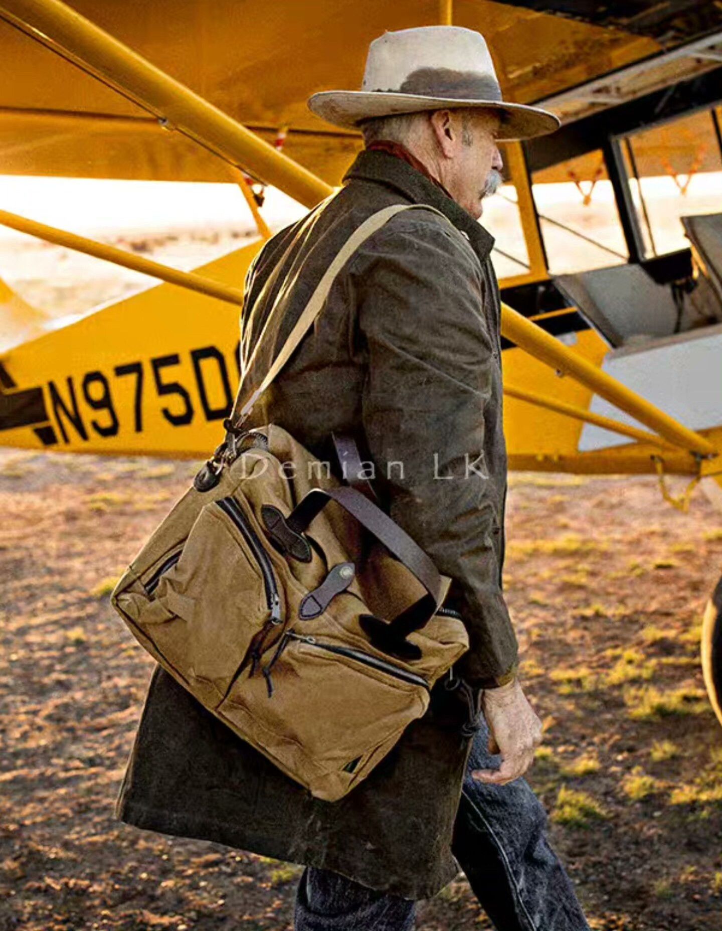 Filson Filson 70140 24h Waxed Canvas Briefcase Size ONE SIZE - 1 Thumbnail
