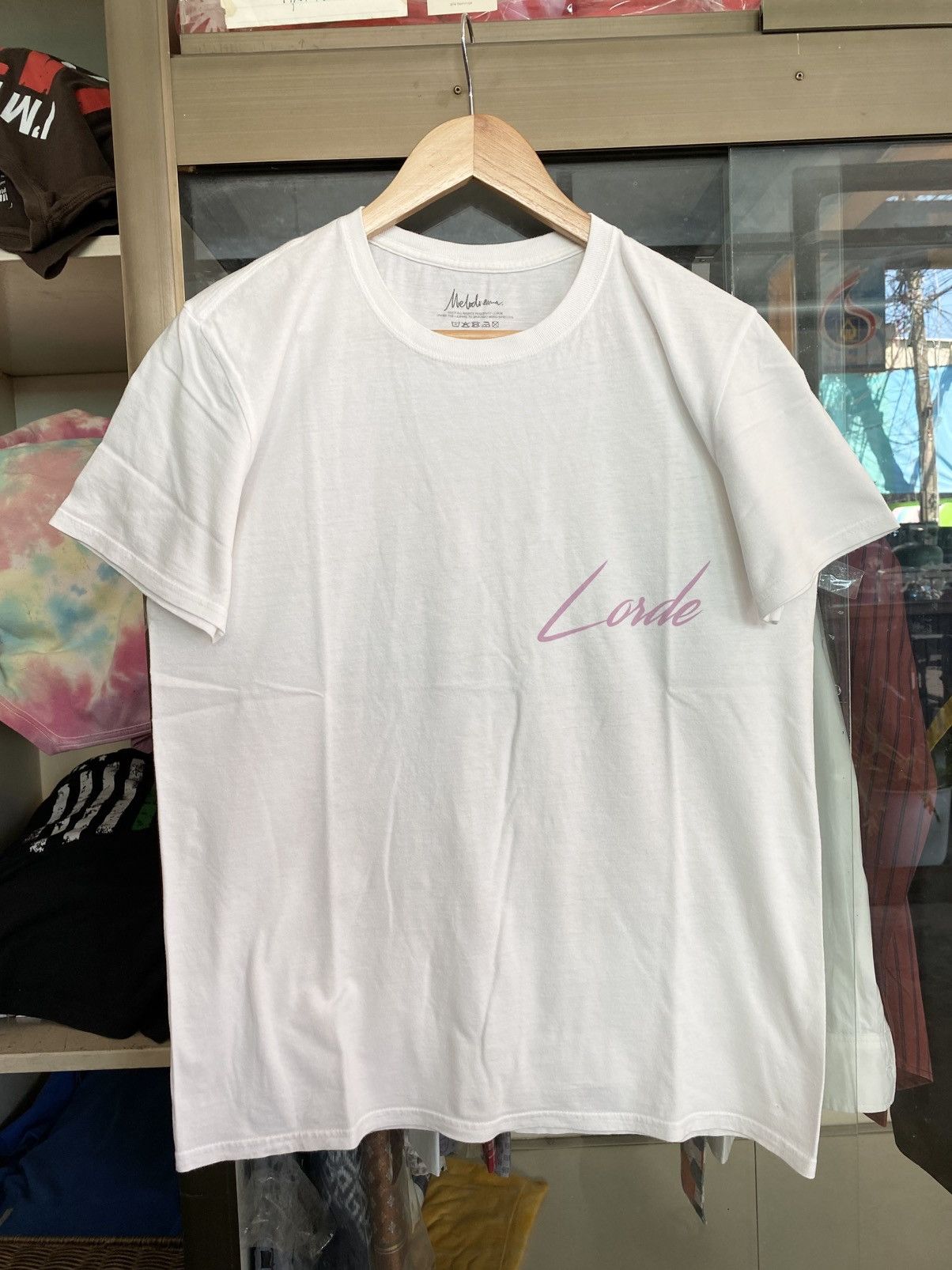 Band Tees Lorde Melodrama 2017 Shirt Size US M / EU 48-50 / 2 - 2 Thumbnail