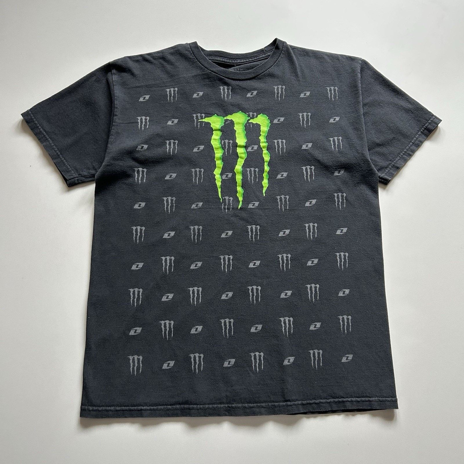 Vintage Vintage Monster Energy T Shirt Medium Y2K AOP Faded Black Size US M / EU 48-50 / 2 - 1 Thumbnail