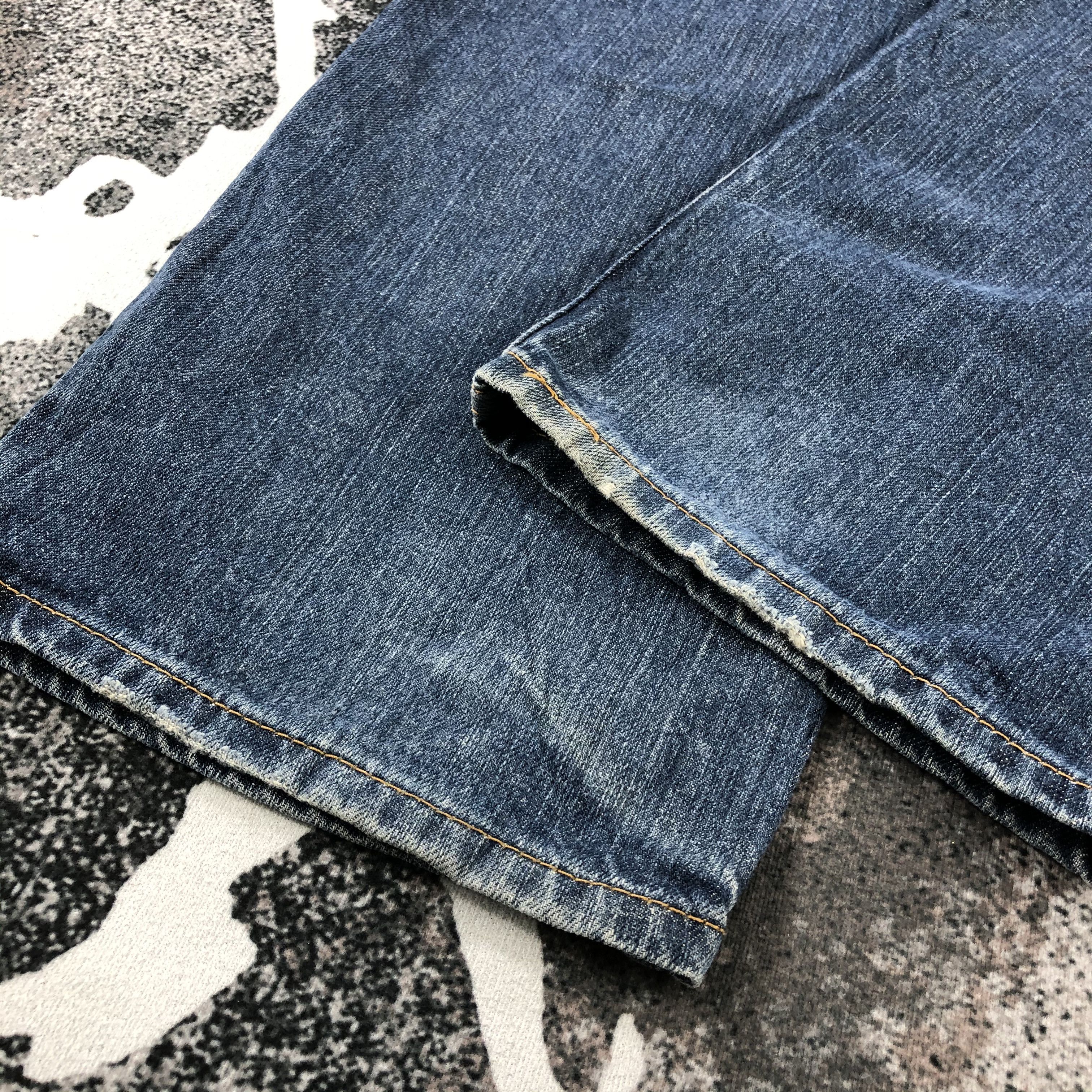 Levi's Vintage Levi's 550 Jeans Blue Wash Denim KJ913 Size US 34 / EU 50 - 6 Thumbnail