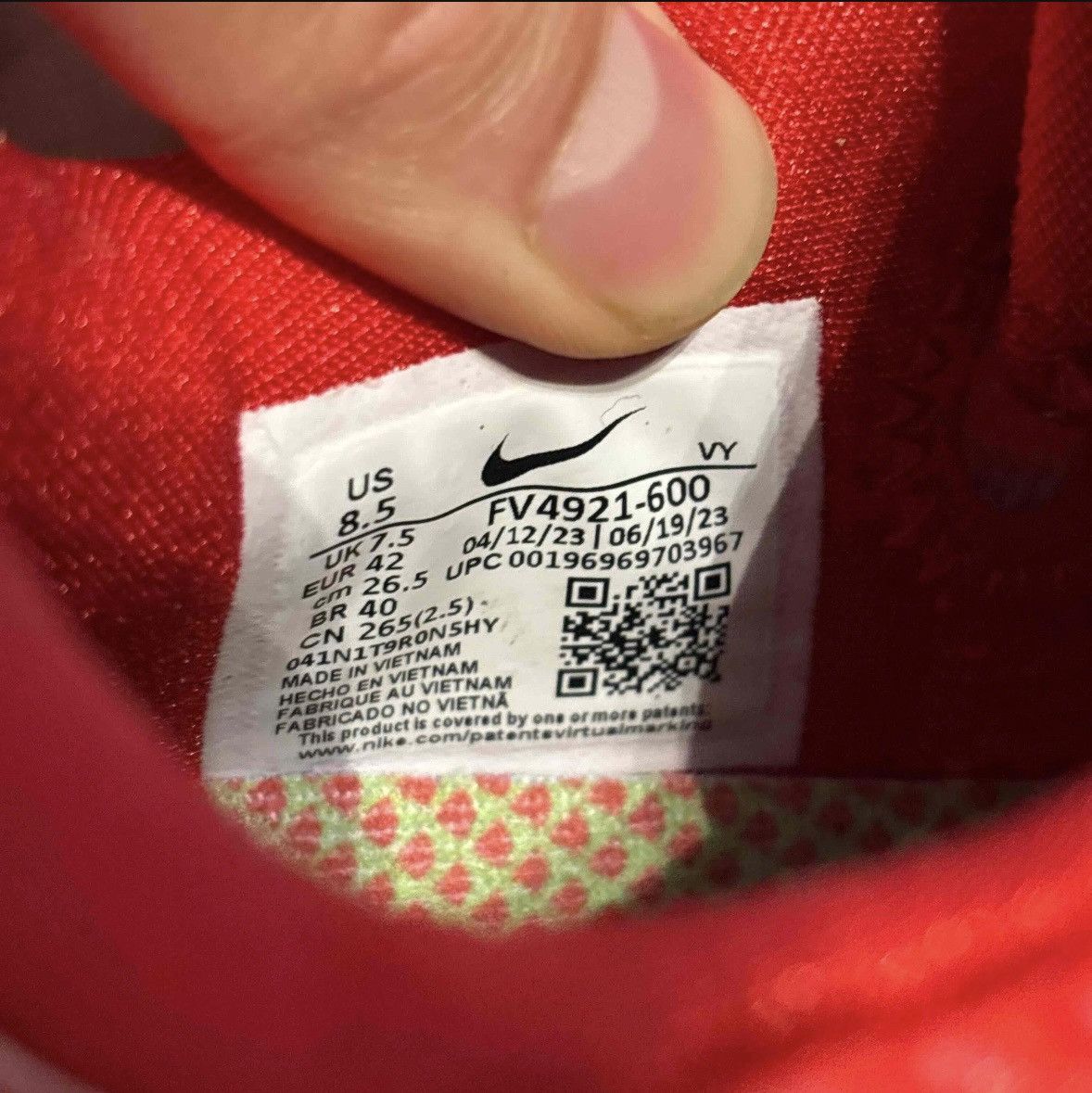 Nike Kobe 6 Reverse Grinch Size US 8.5 / EU 41-42 - 5 Thumbnail
