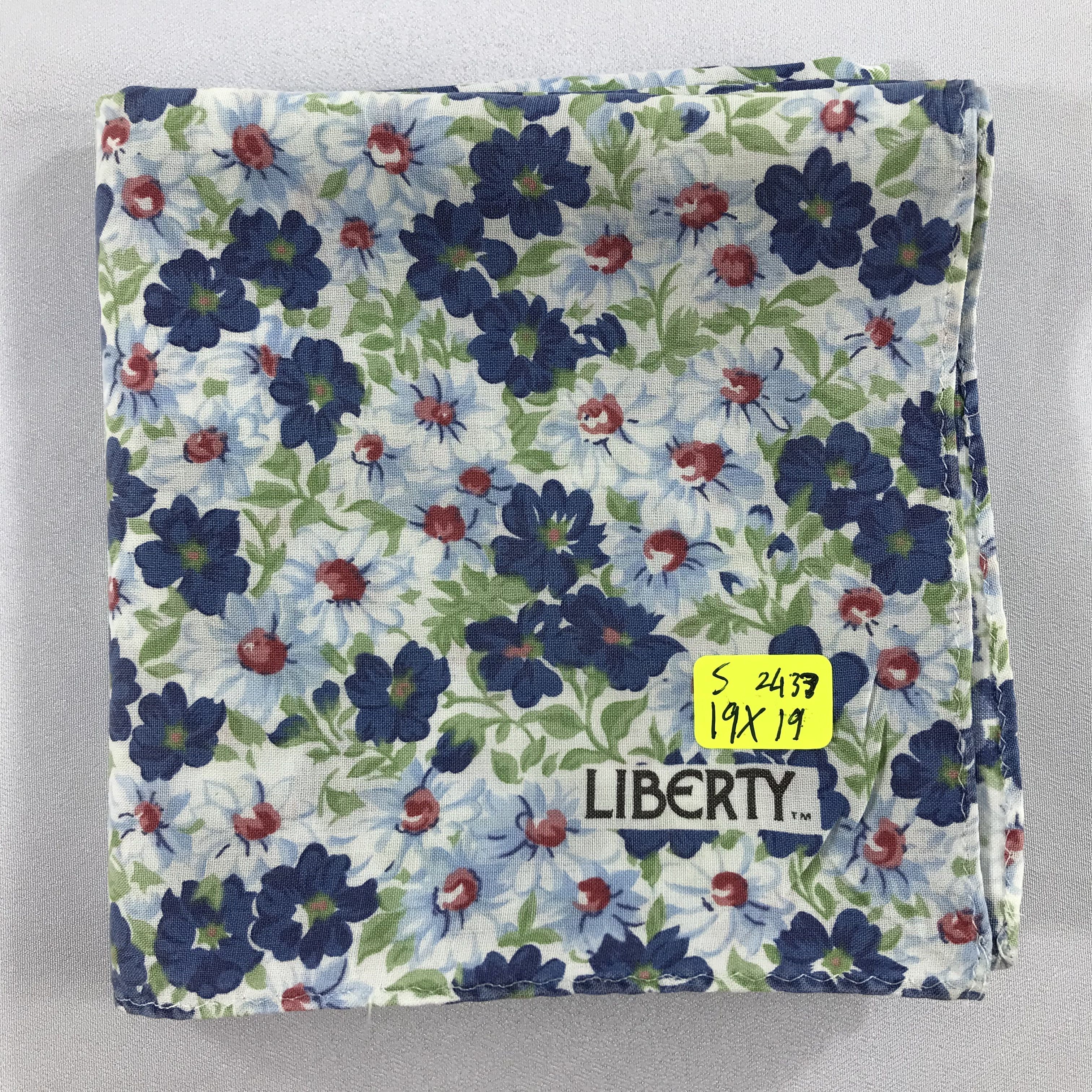 Liberty × Vintage Liberty Bandana / Handkerchief / Neckerchief - S2433 Size ONE SIZE - 5 Thumbnail