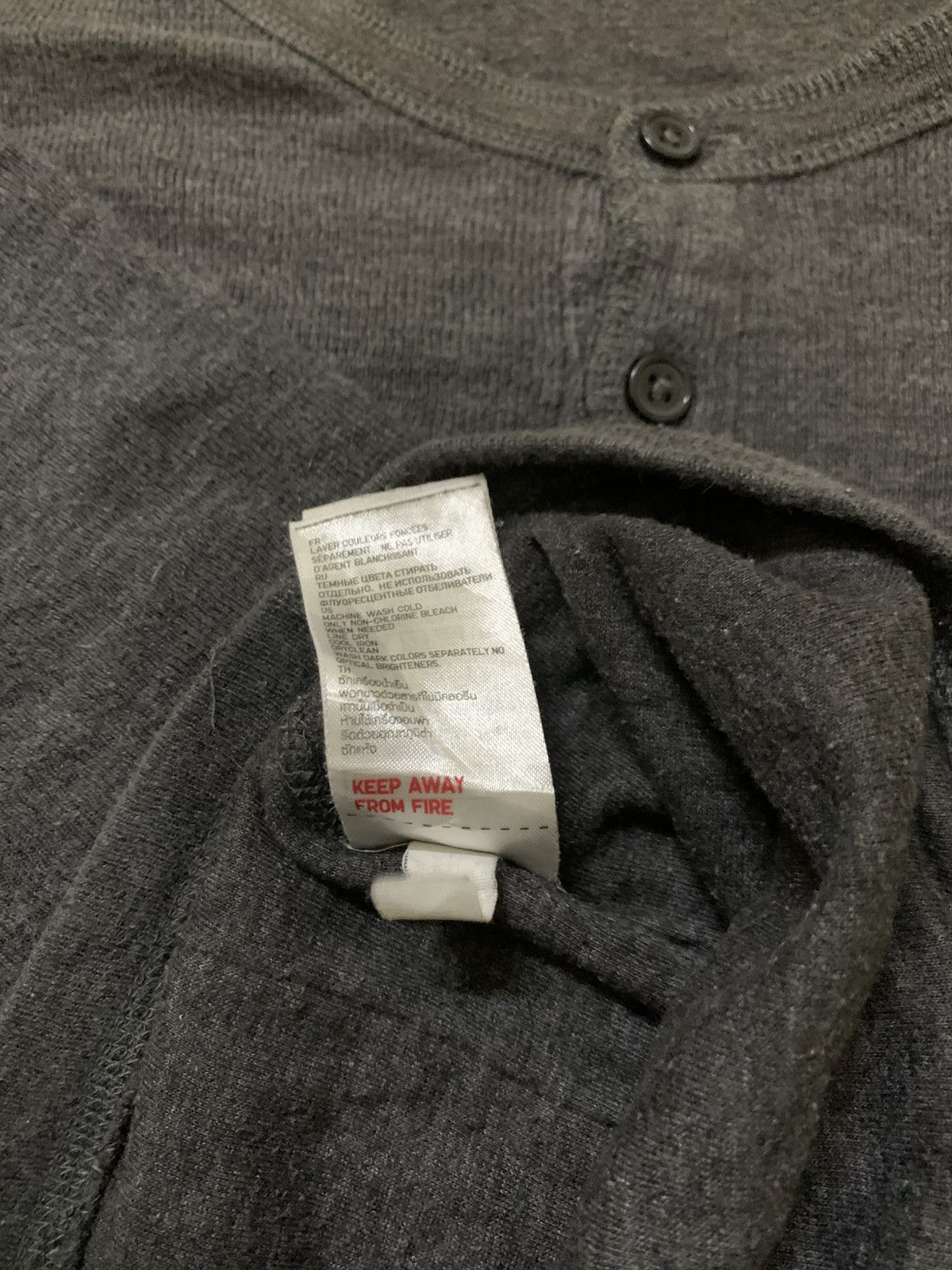 Jun Takahashi Undercover Jun Takahashi x Uniqlo Size US L / EU 52-54 / 3 - 9 Thumbnail