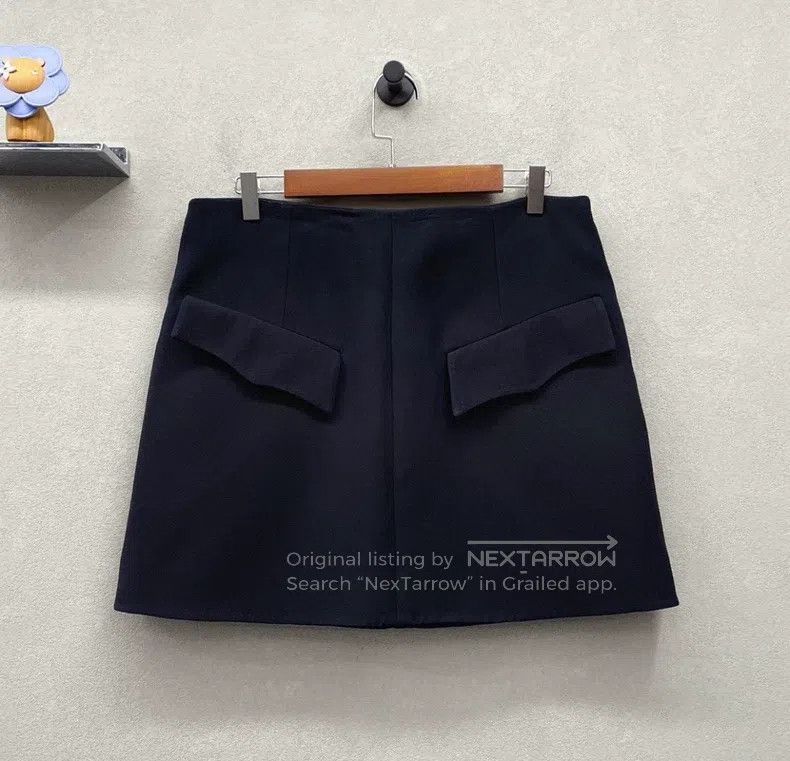 Louis Vuitton Louis Vuitton Black zip skirt Size 41" - 1 Thumbnail