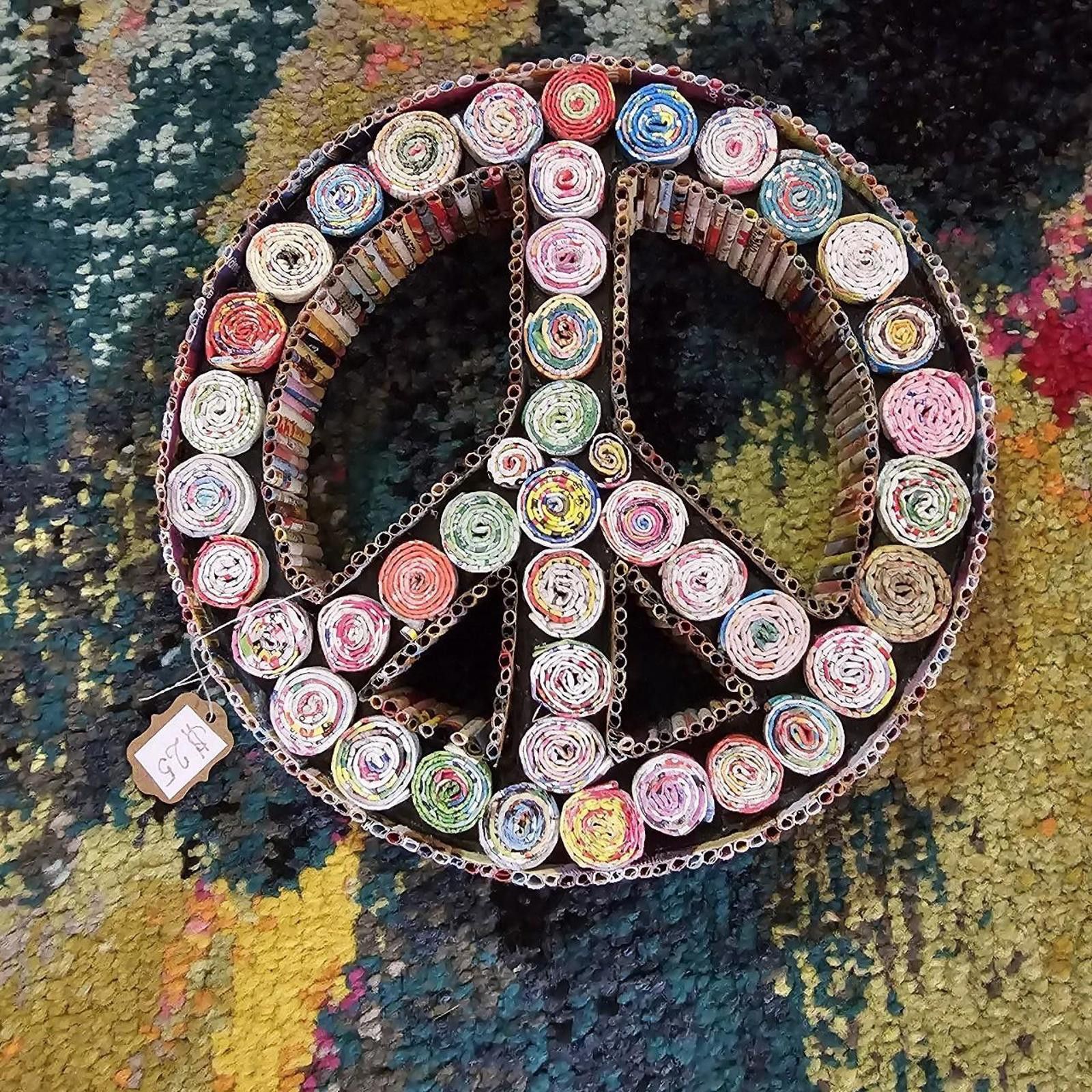 Handmade Handmade Peace Sign Wall Hanging Size ONE SIZE - 2 Thumbnail