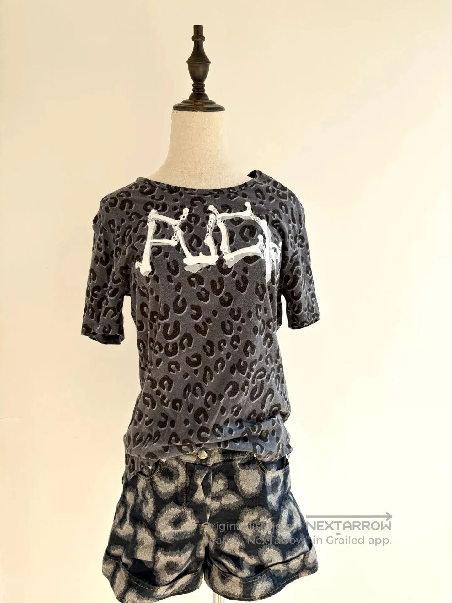 Vivienne Westwood vivienne westwood gray leopard print t. Size L / US 10 / IT 46 - 1 Thumbnail