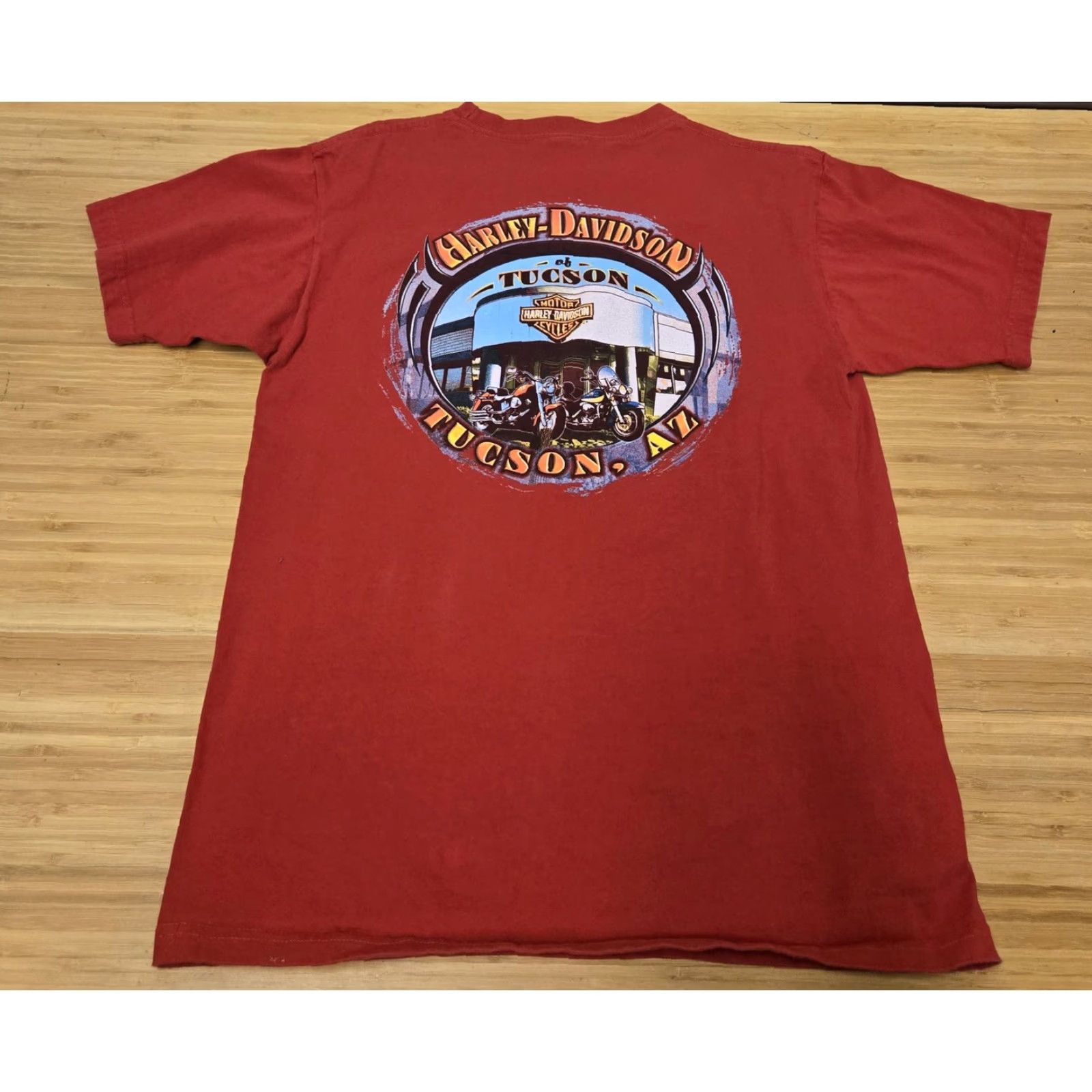 Harley Davidson VINTAGE Harley-Davidson Shirt Mens L Red Tucson AZ Biker Motorcycle 2003 USA Men Shirt Red USA 2003 Harley-Davidson graphic print front back Size US L / EU 52-54 / 3 - 5 Thumbnail