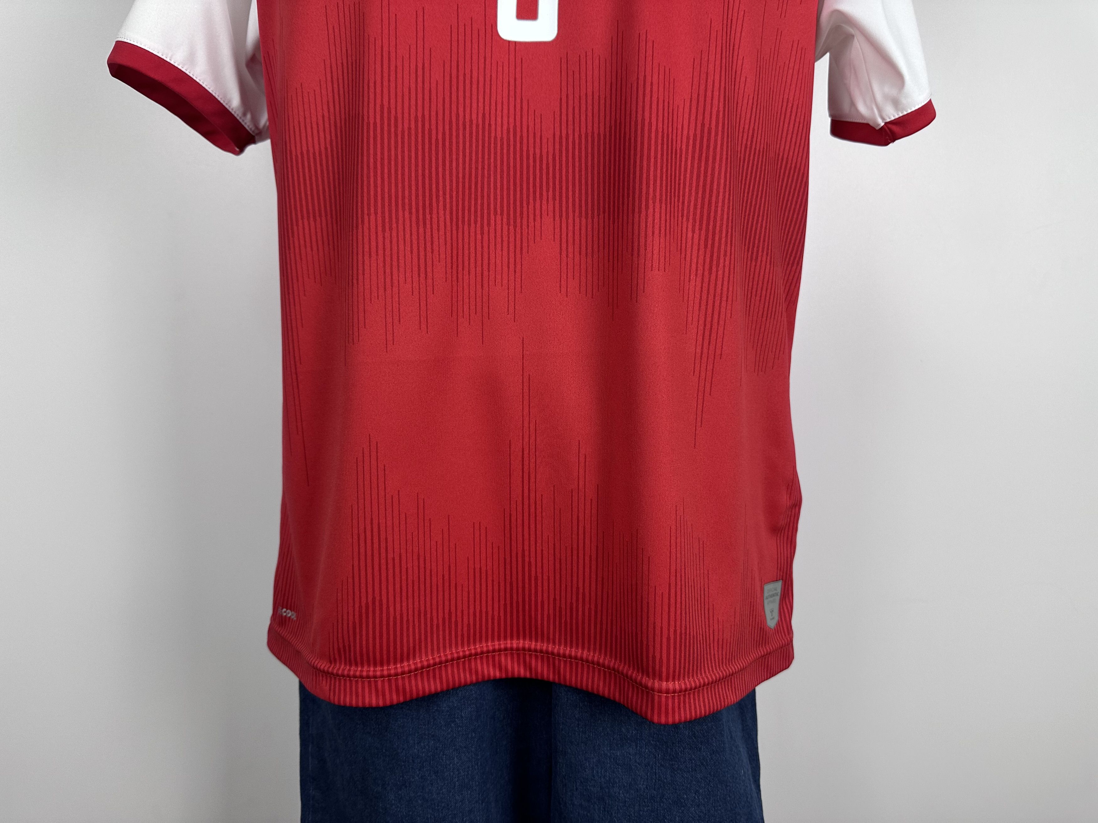 Hummel DENMARK 2021 2022 FOOTBALL SHIRT SOCCER JERSEY #8 DELANEY Size US XL / EU 56 / 4 - 7 Thumbnail