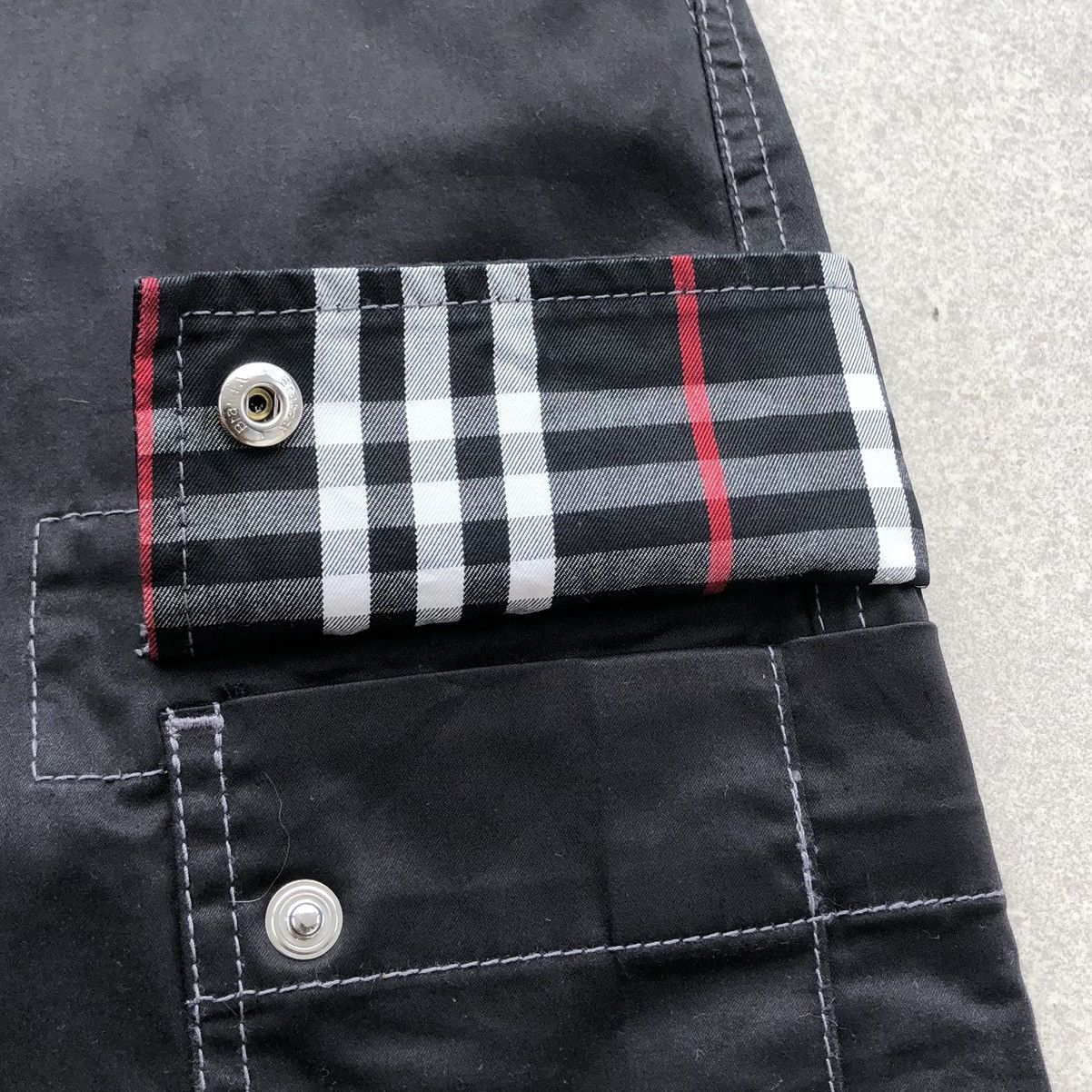 Burberry Burberry Black Label Men’s Cargo Pocket Black Pants Size US 32 / EU 48 - 10 Thumbnail