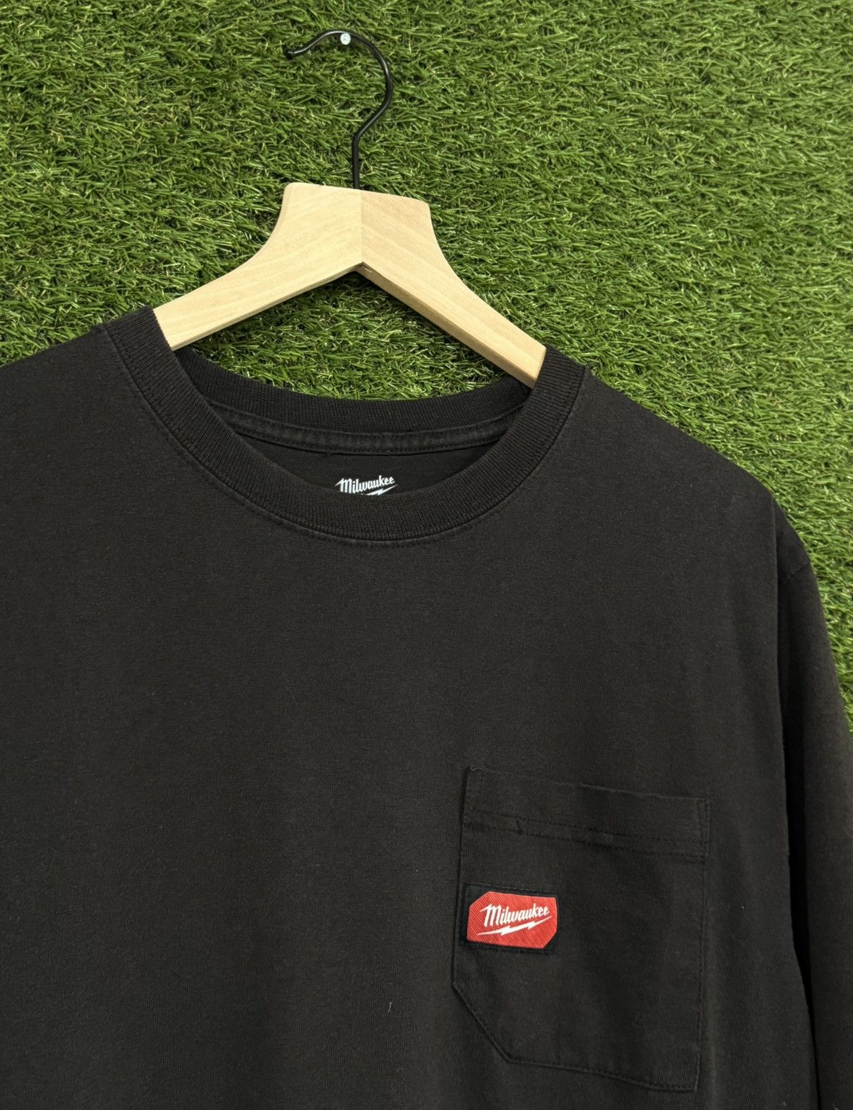 Vintage Milwaukee Tool Heavyweight Oversized Pocket Tee Large Black Size US L / EU 52-54 / 3 - 2 Thumbnail