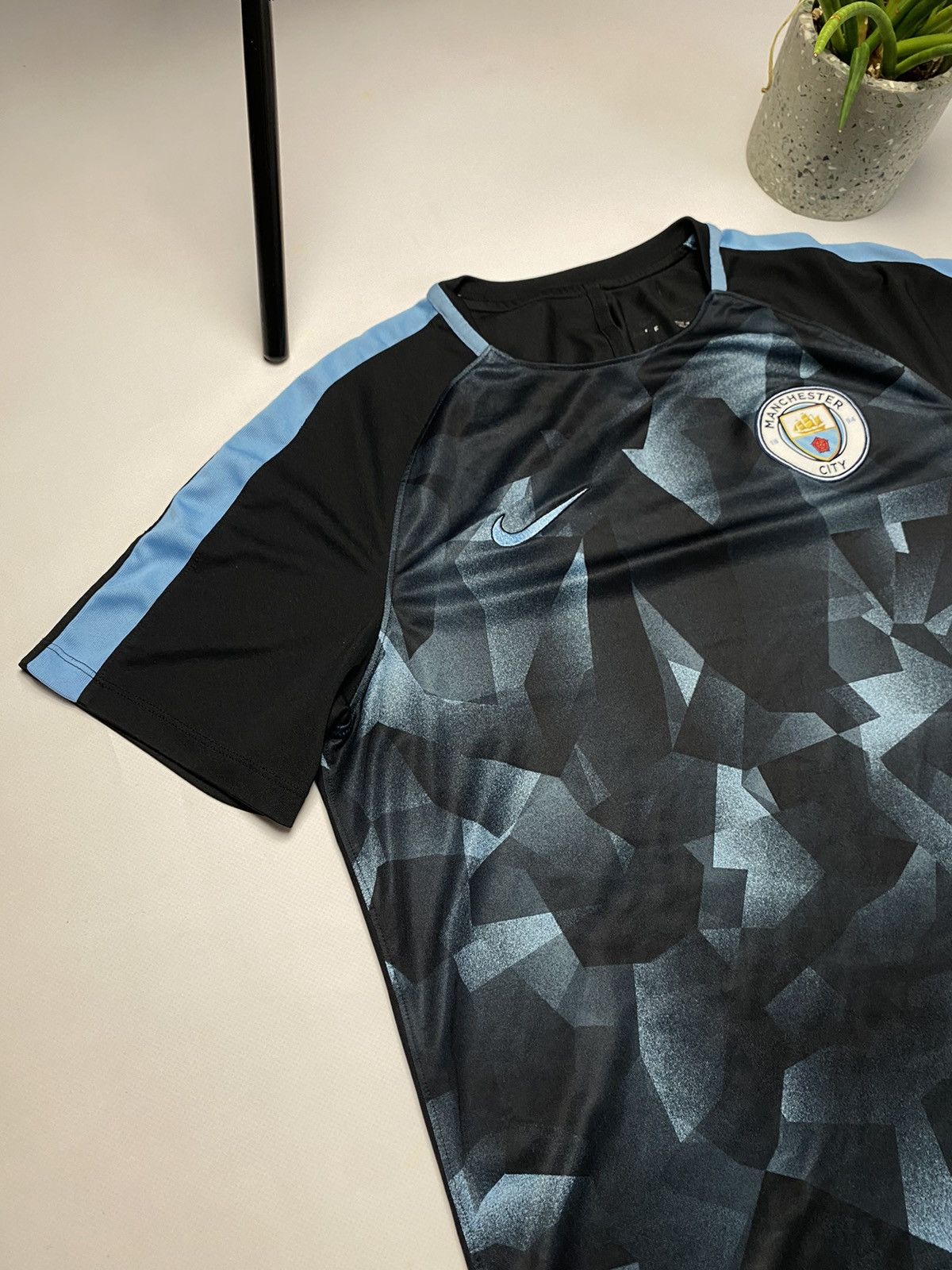 Nike × Vintage Rare vintage Manchester city soccer jersey drill Size US L / EU 52-54 / 3 - 4 Thumbnail