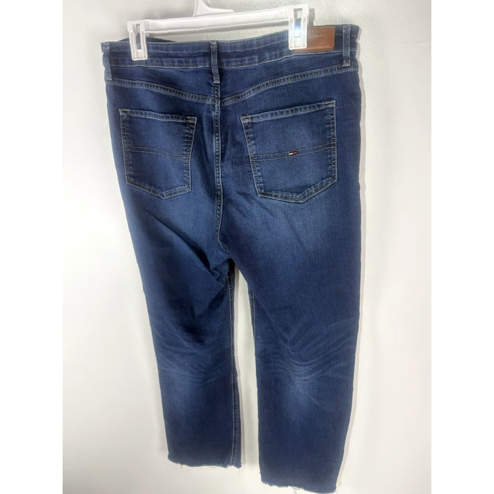 Tommy Hilfiger Tommy Jeans Dk Faded Wash W-Whiskers Straight Hi-Rise Ankle Jeans Womens Size 14 Size 36" / US 14 / IT 50 - 4 Thumbnail