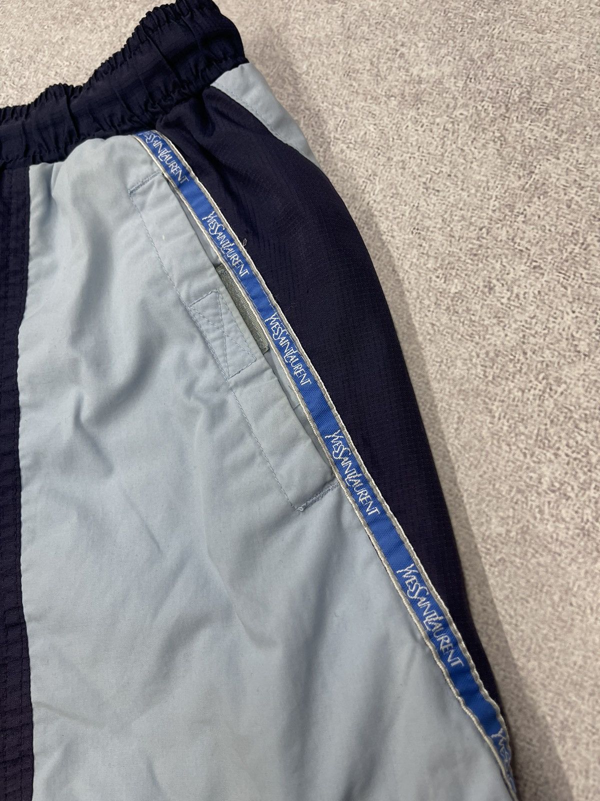 Yves Saint Laurent Vintage Yves Saint Laurent Cargo Shorts Y2K YSL Size US 34 / EU 50 - 4 Thumbnail