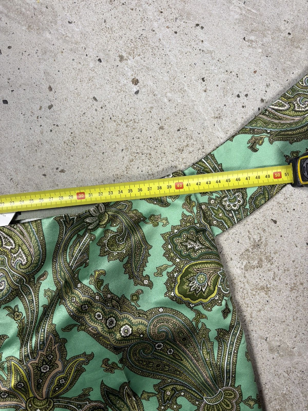 Dolce & Gabbana SS2000 Dolce & Gabbana Paisley Print Silk Set Pants + Shirt Size 30" / US 8 / IT 44 - 23 Thumbnail