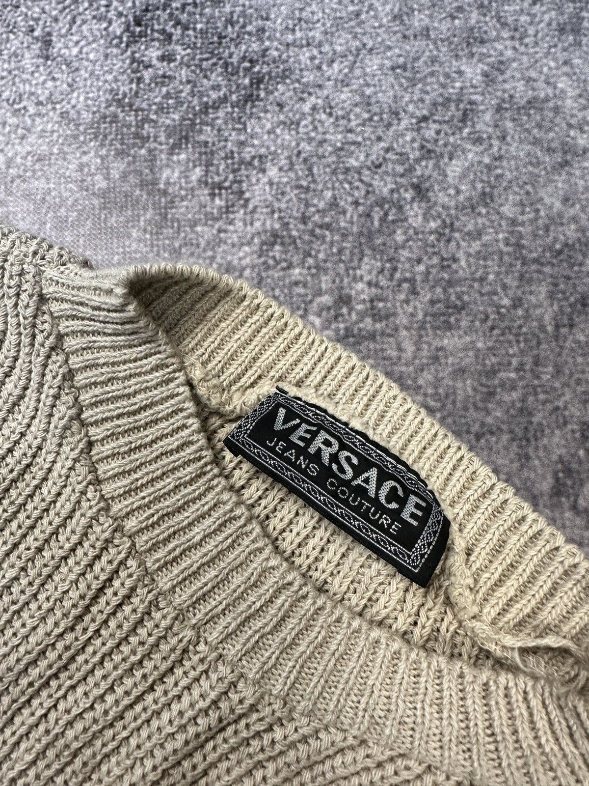 Versace Vintage Versace Knitwear Big Logo Streetwear Style Rare L Size US L / EU 52-54 / 3 - 3 Thumbnail