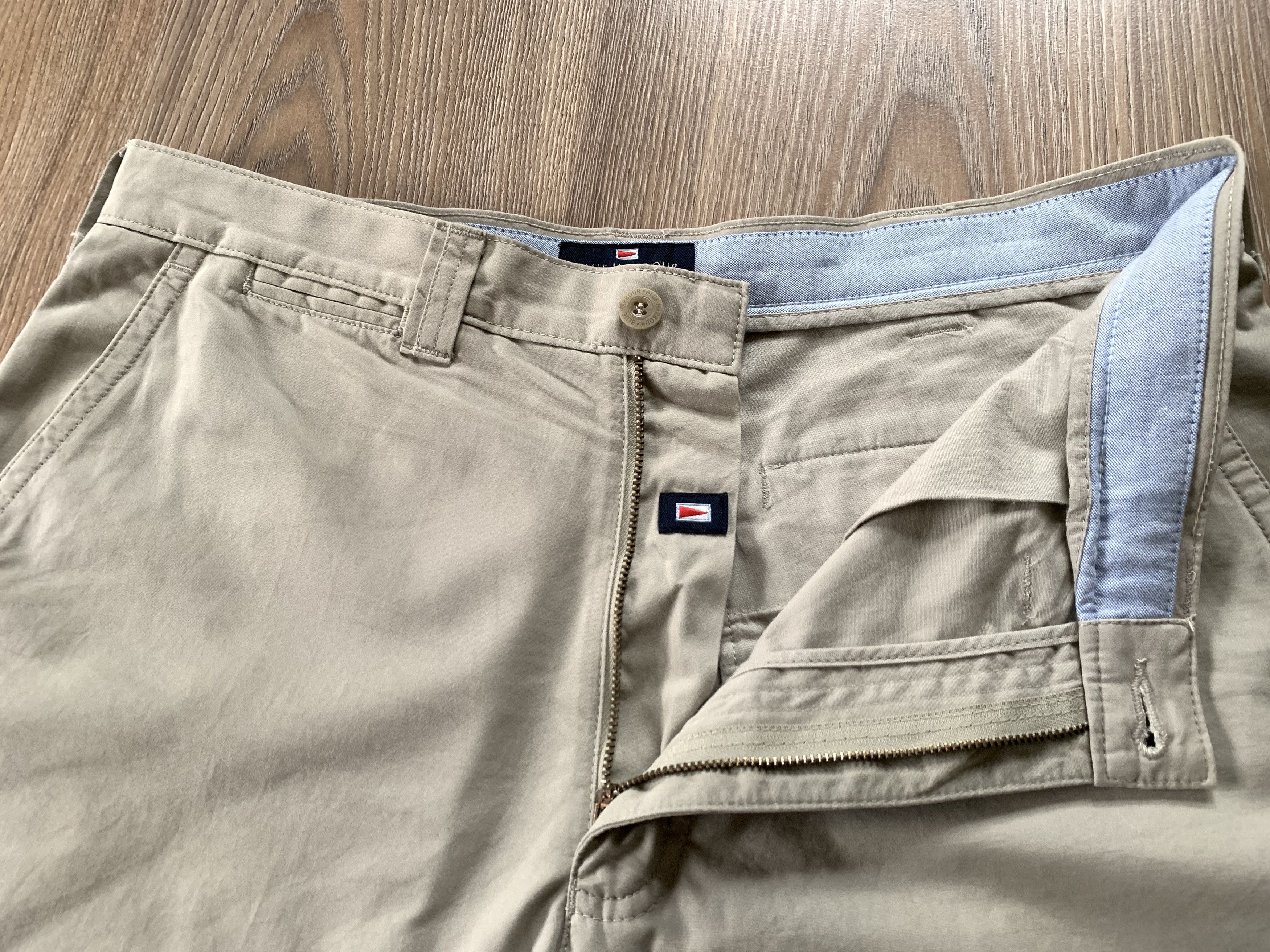 Marks & Spencer Marks & Spencer Casual Cotton Chino Shorts Size US 34 / EU 50 - 5 Thumbnail