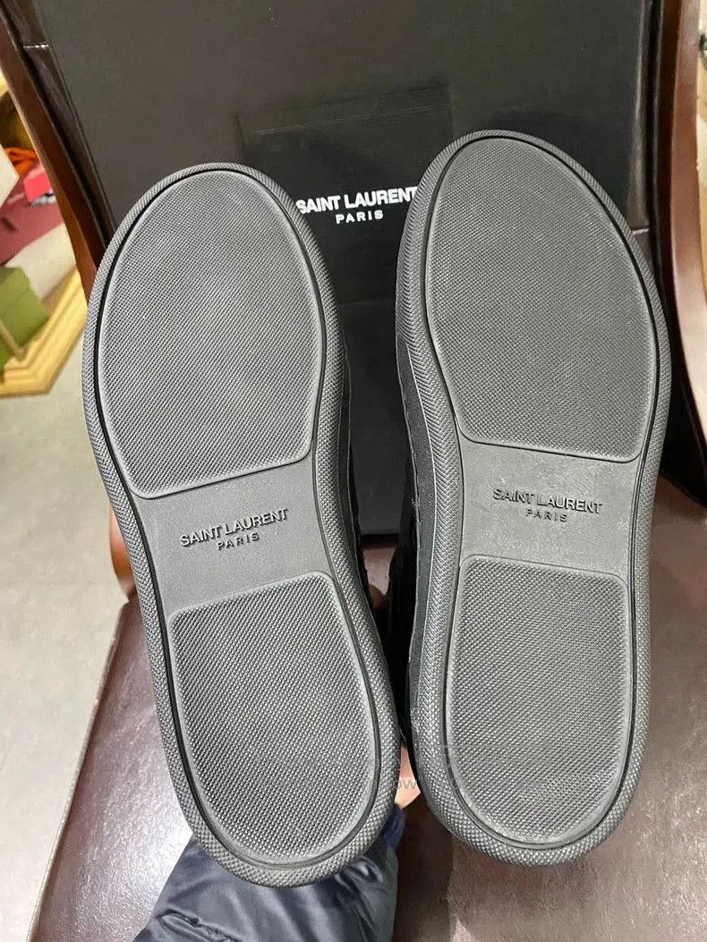 Yves Saint Laurent saint laurent. Alligator print size 40 high. Size US 7 / EU 40 - 7 Thumbnail