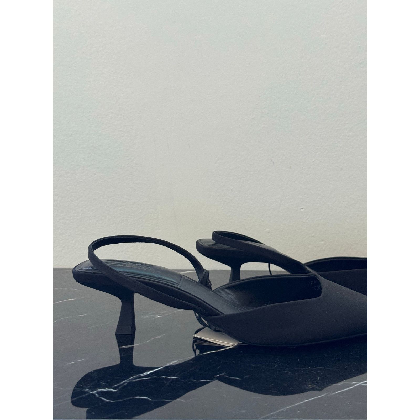 Zara Zara Black Pointed Toe Slingback Kitten Heels Size US 9 / IT 39 - 4 Thumbnail