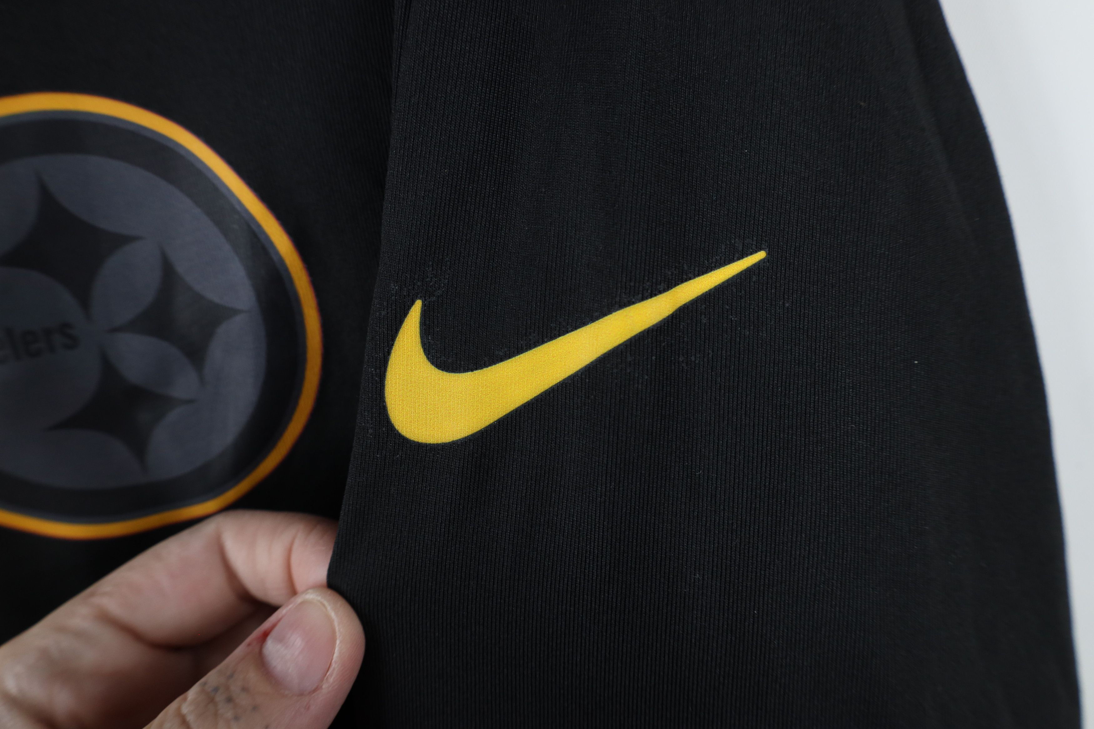 Nike × Vintage Nike NFL Knit Pittsburgh Steelers Football Hooded T-Shirt Size US XL / EU 56 / 4 - 4 Thumbnail