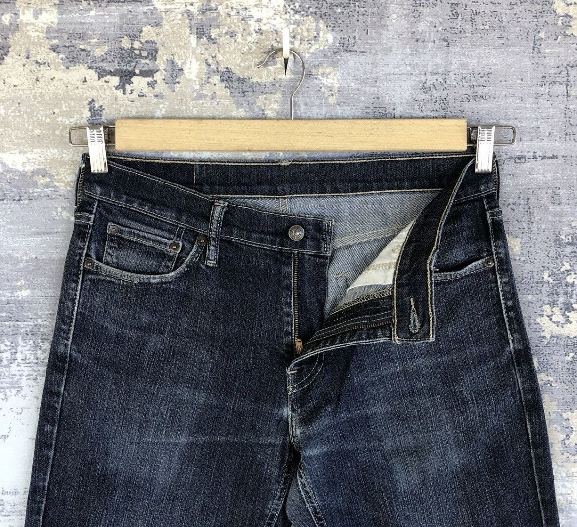 Jean × Levi's × Vintage Vintage Levi’s Dark Blue Denim Jeans Size US 32 / EU 48 - 6 Thumbnail