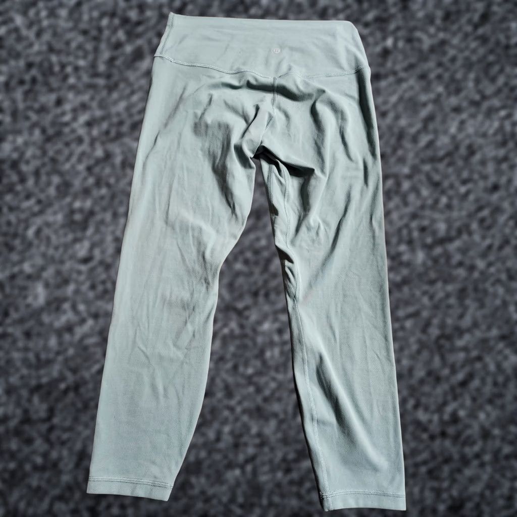 Lululemon Lululemon Leggings Small? (Cannot determine) Size 34" / US 12 / IT 48 - 1 Thumbnail