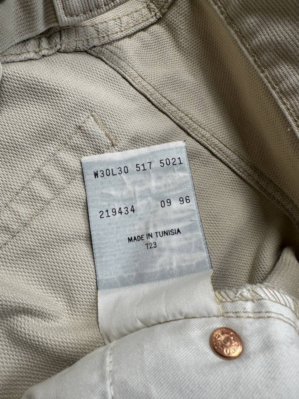 Levi's Vintage Levi’s 517 Jeans, Size 30x30 – Classic 90s Denim Size US 30 / EU 46 - 7 Thumbnail