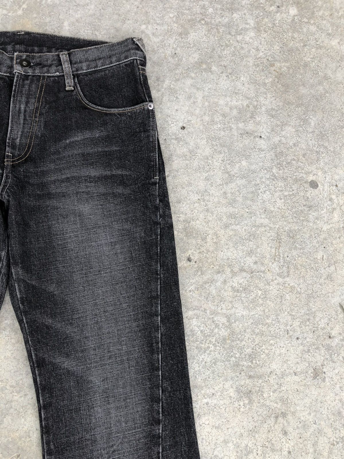 If Six Was Nine Japanese Uniqlo Flared Jeans Distressed Denim Size US 31 - 5 Thumbnail