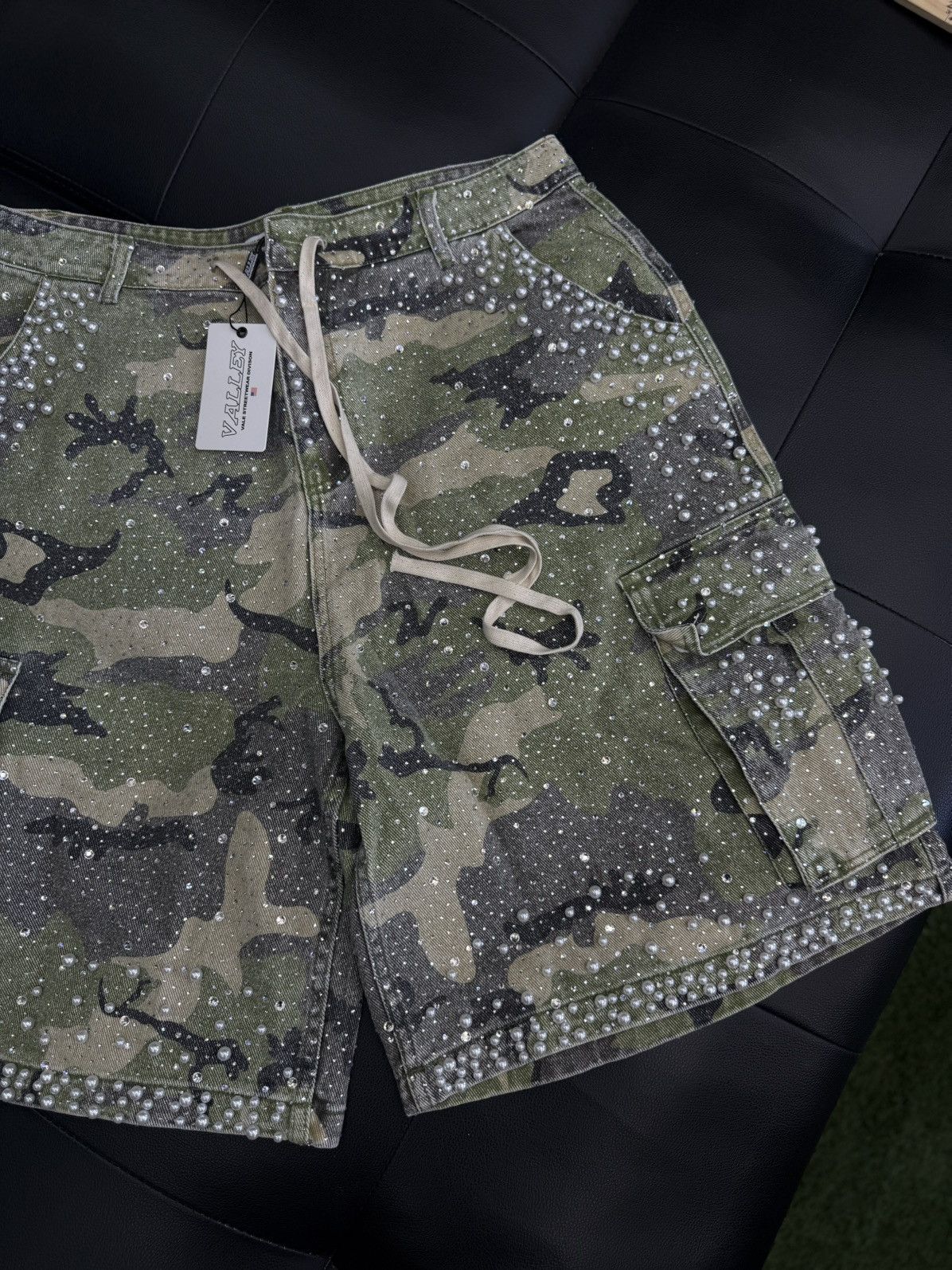 Vale Valley Rhinestone Crystal Shorts Denim Green Camo Size 30 Size US 30 / EU 46 - 2 Thumbnail