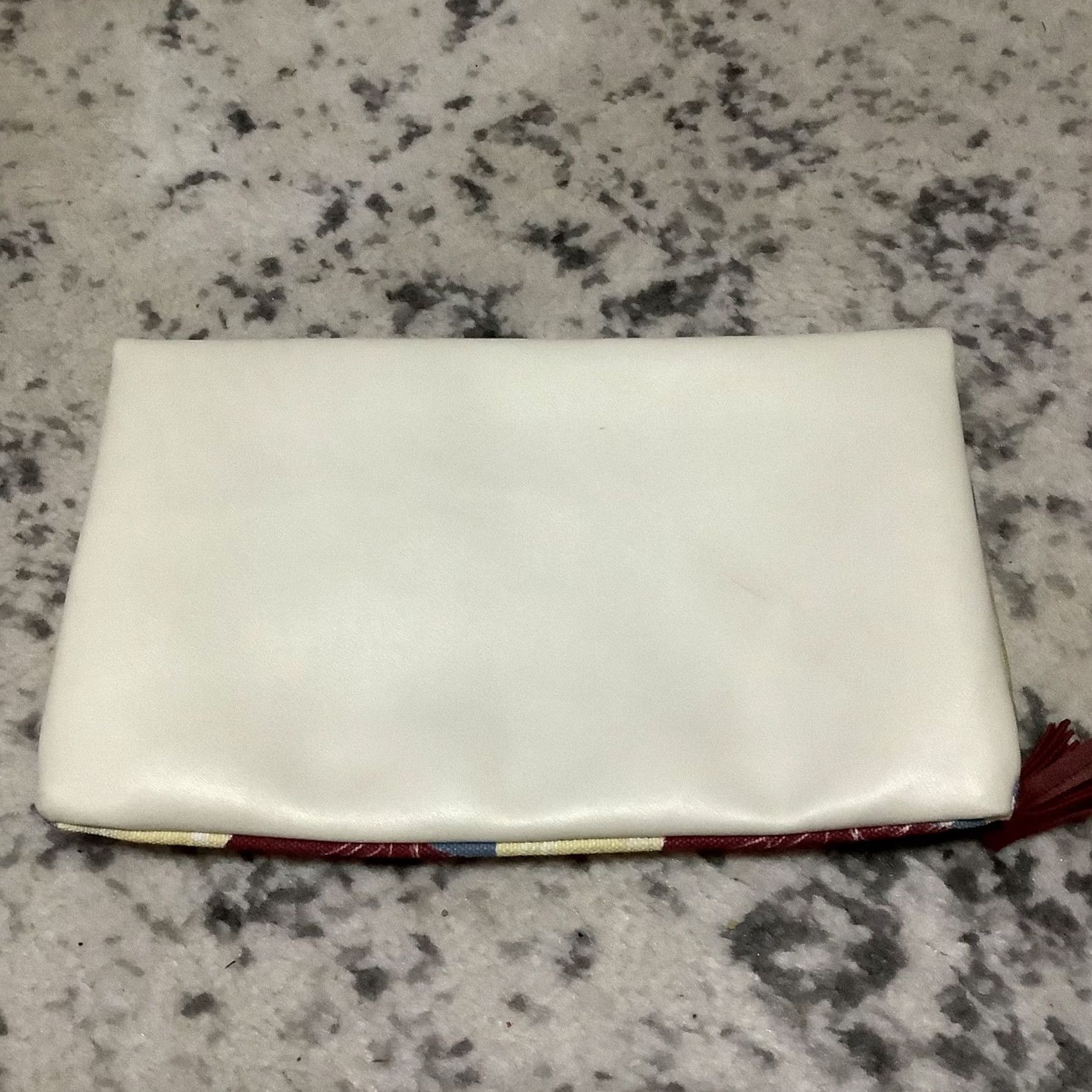 Rachel Pally VINTAGE RACHEL PALLY ANTHROPOLOGIE Floral Leather Reversible Clutch Bag Purse Wallet Women Cream White Cloth Reversible Clutch Non smoking USED ONCE Size ONE SIZE - 4 Thumbnail