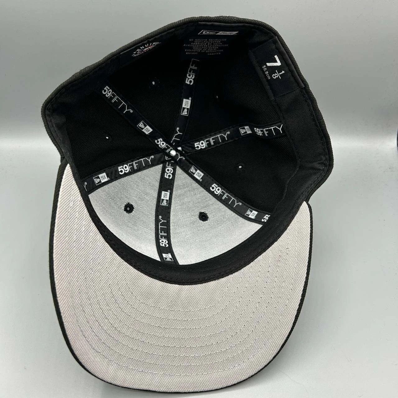 New Era Los Angeles LA Angels Hat Men 7 1/8 Black Embroidered Fitted Size ONE SIZE - 2 Thumbnail