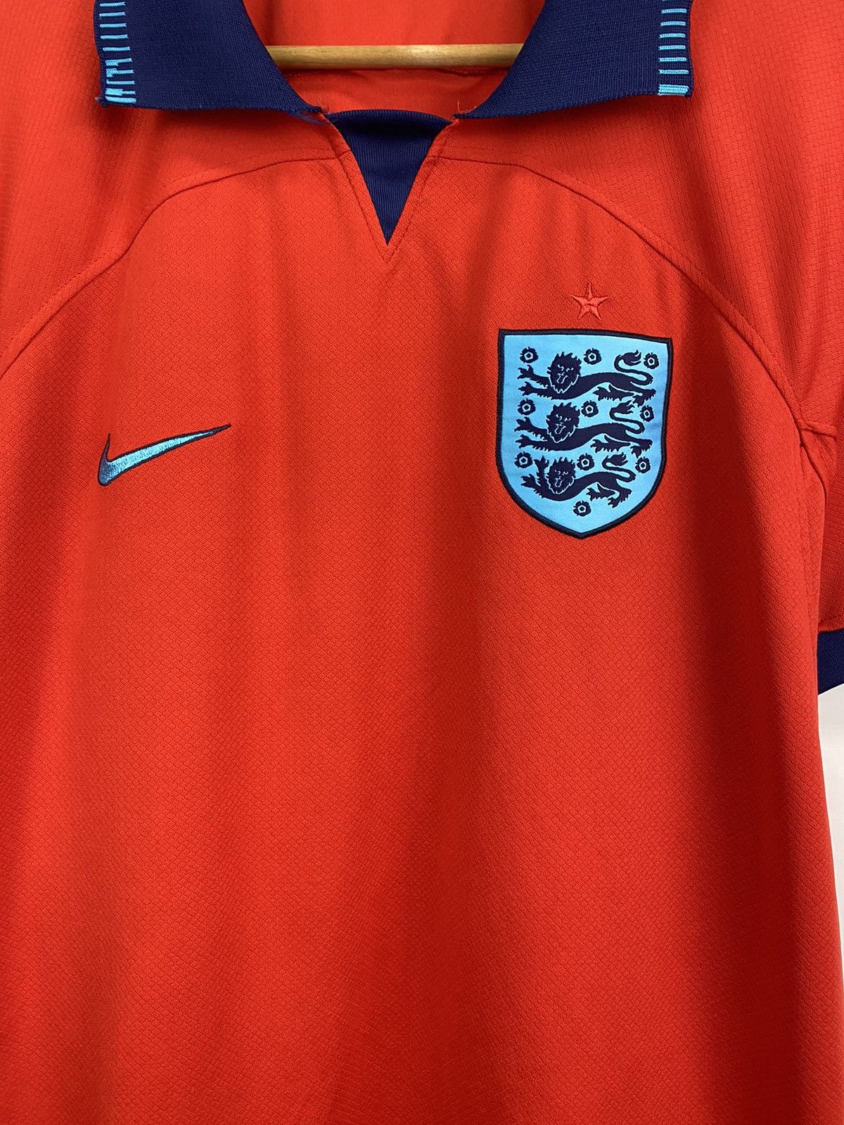 Nike 🏴󠁧󠁢󠁥󠁮󠁧󠁿 Nike England Soccer Jersey T-Shirt Rare Retro Hype Y2K Size US XL / EU 56 / 4 - 3 Thumbnail