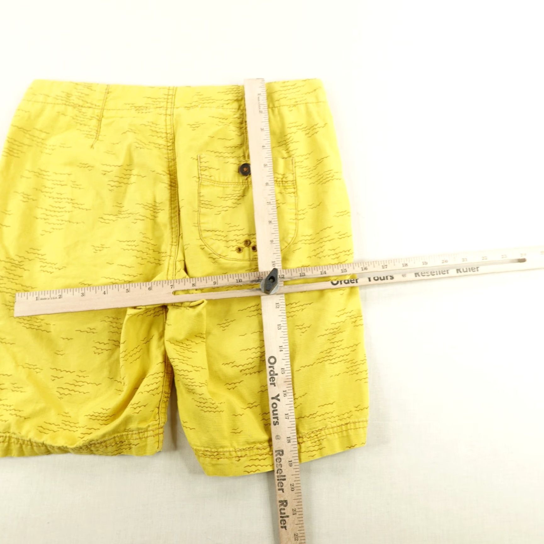 Altamont VINTAGE Altamont Shorts Mens 29 Yellow Chino Shorts Geometric Breathable Lightweight Pockets 10in Inseam Regular Mens Size US 31 - 7 Thumbnail