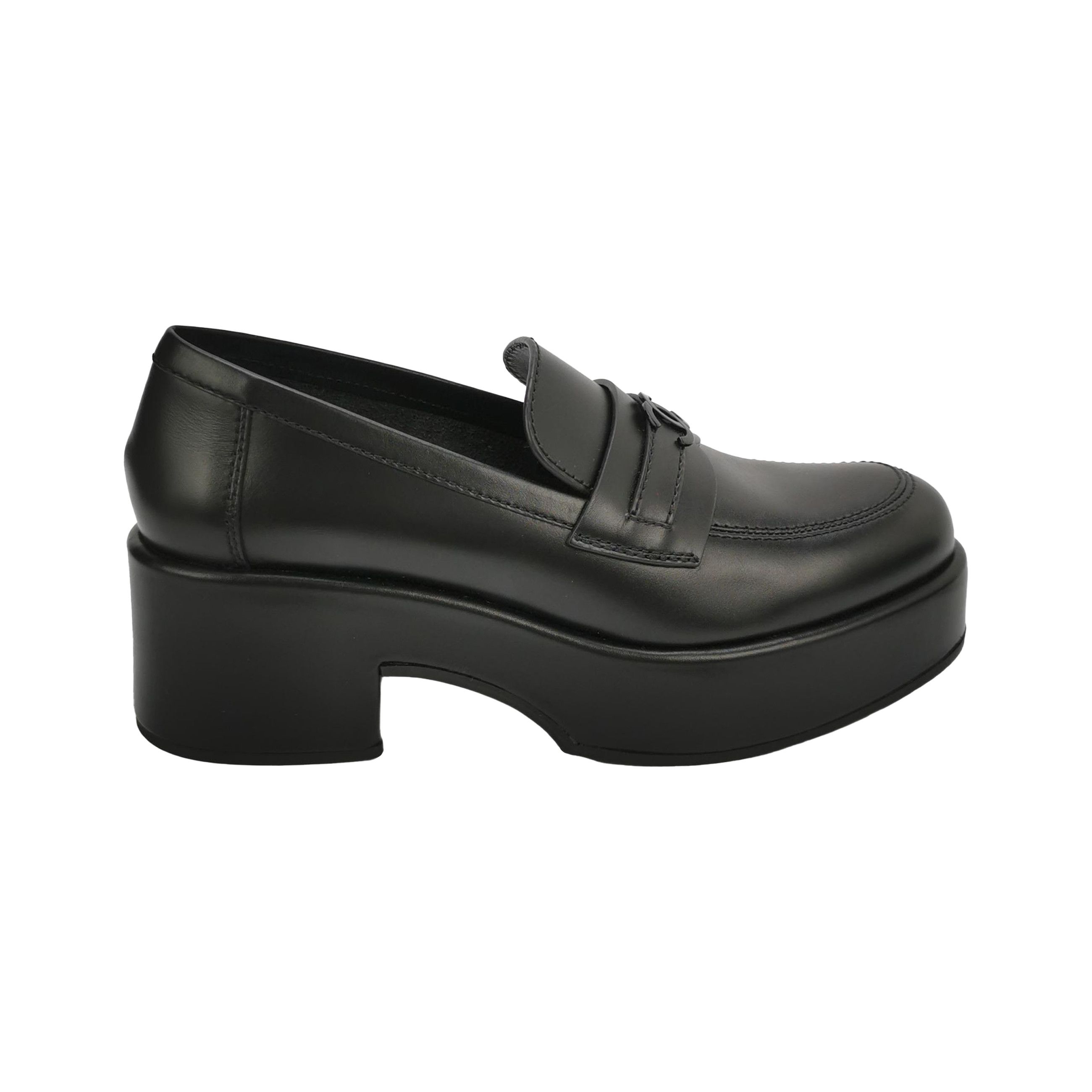 Chanel Chanel Women 8-5 Flats Size US 8.5 / IT 38.5 - 1 Thumbnail