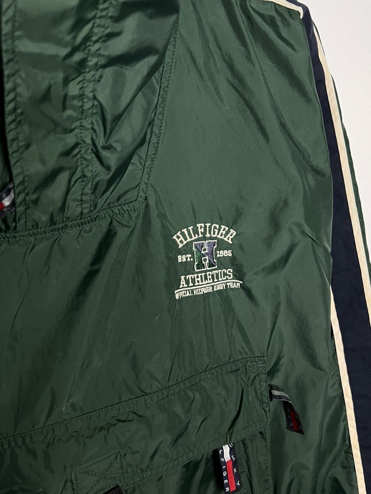 Tommy Hilfiger Vintage Tommy Hilfiger Anorak 100% Nylon Jacket Big Logo Size US S / EU 44-46 / 1 - 7 Thumbnail