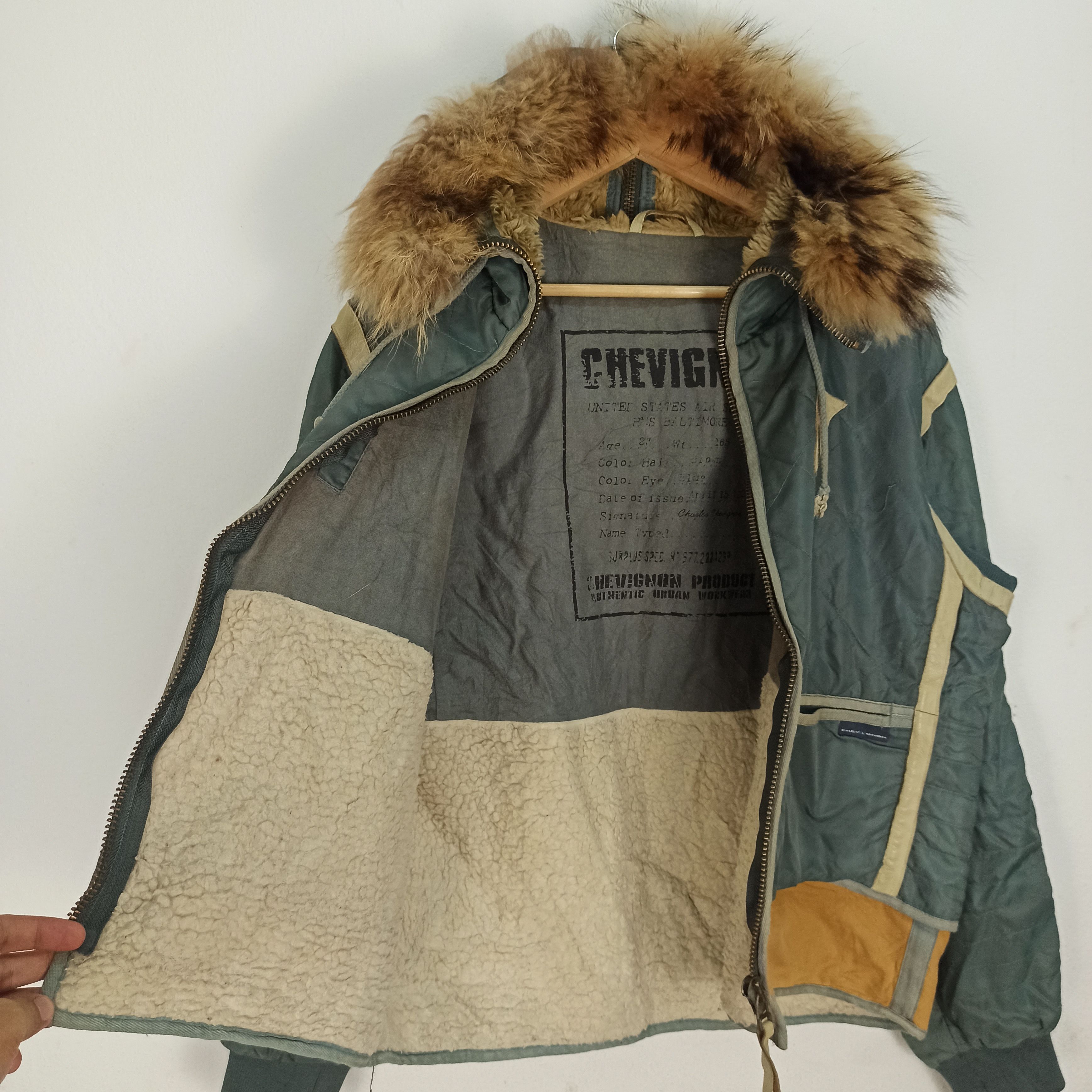14th Addiction Vintage Chevignon Nylon Jacket Hoodie Fur Style LGB Size US L / EU 52-54 / 3 - 7 Thumbnail