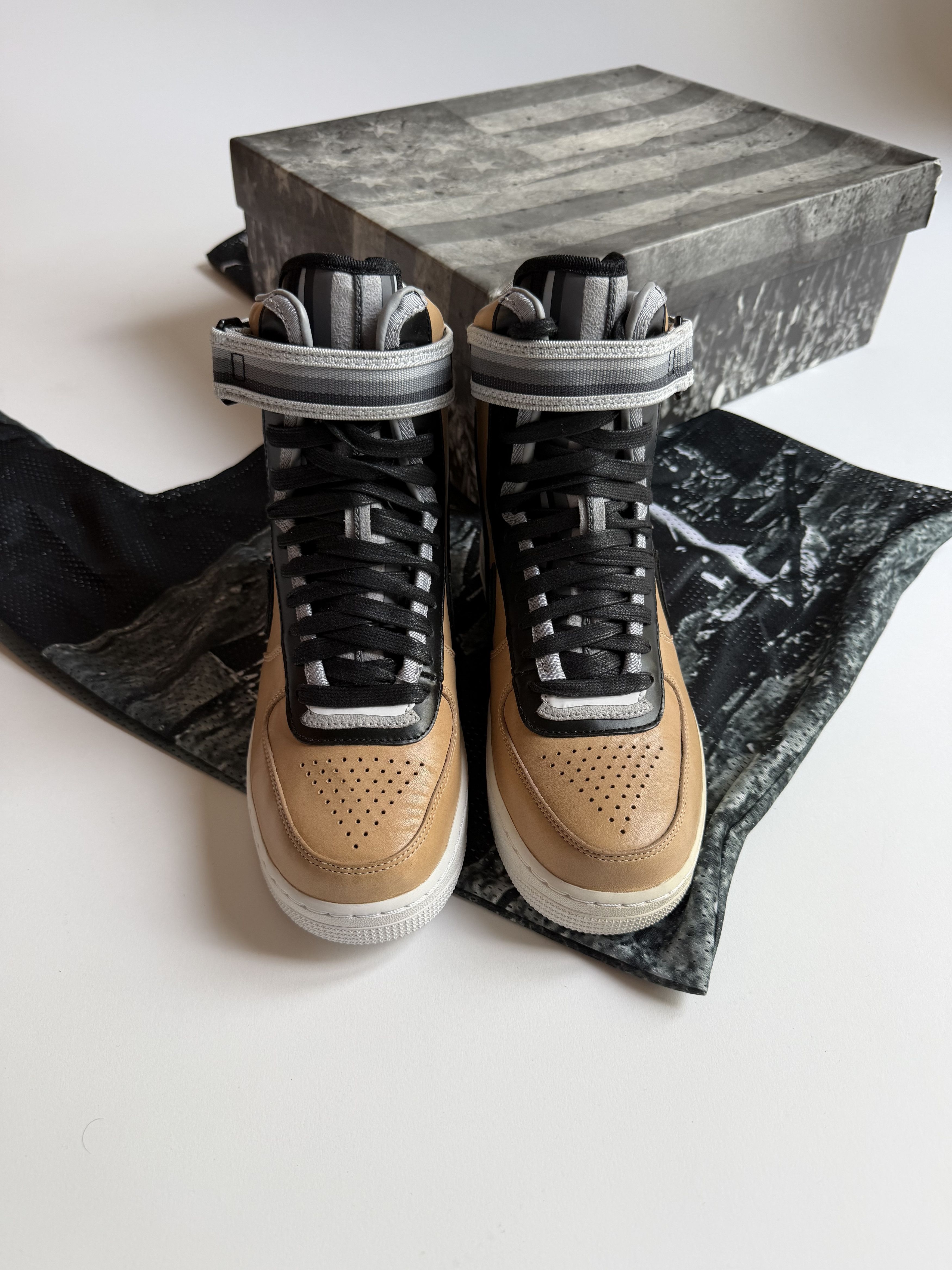 Nike × Riccardo Tisci Nike x Riccardo Tisci Air Force 1 Hi Vachetta Tan Size US 6 / EU 39 - 3 Thumbnail