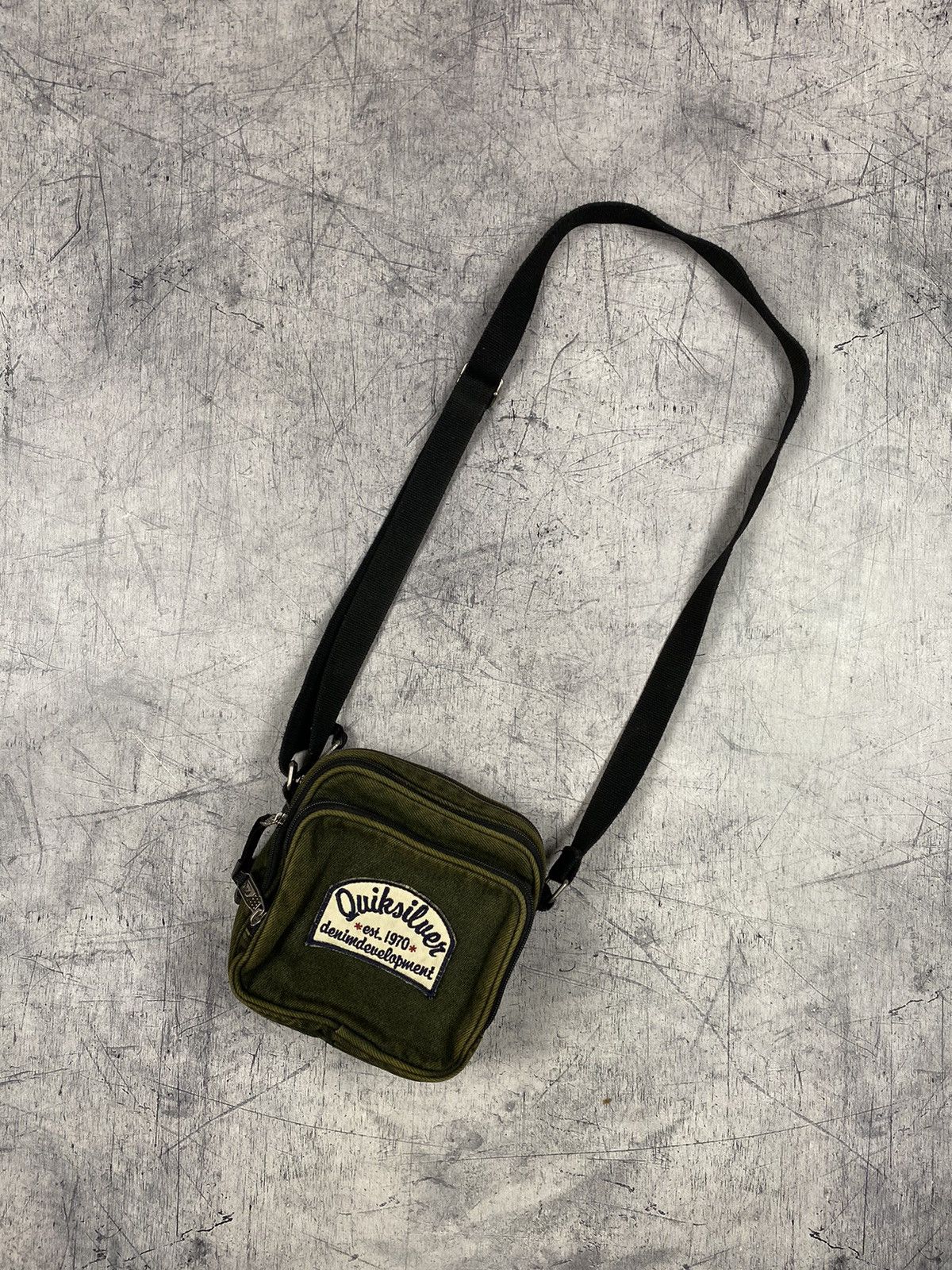 Japanese Brand × Quiksilver × Vintage Quiksilver Vintage Japanese Surfing y2k Shoulder / Hand Bag Size ONE SIZE - 2 Thumbnail