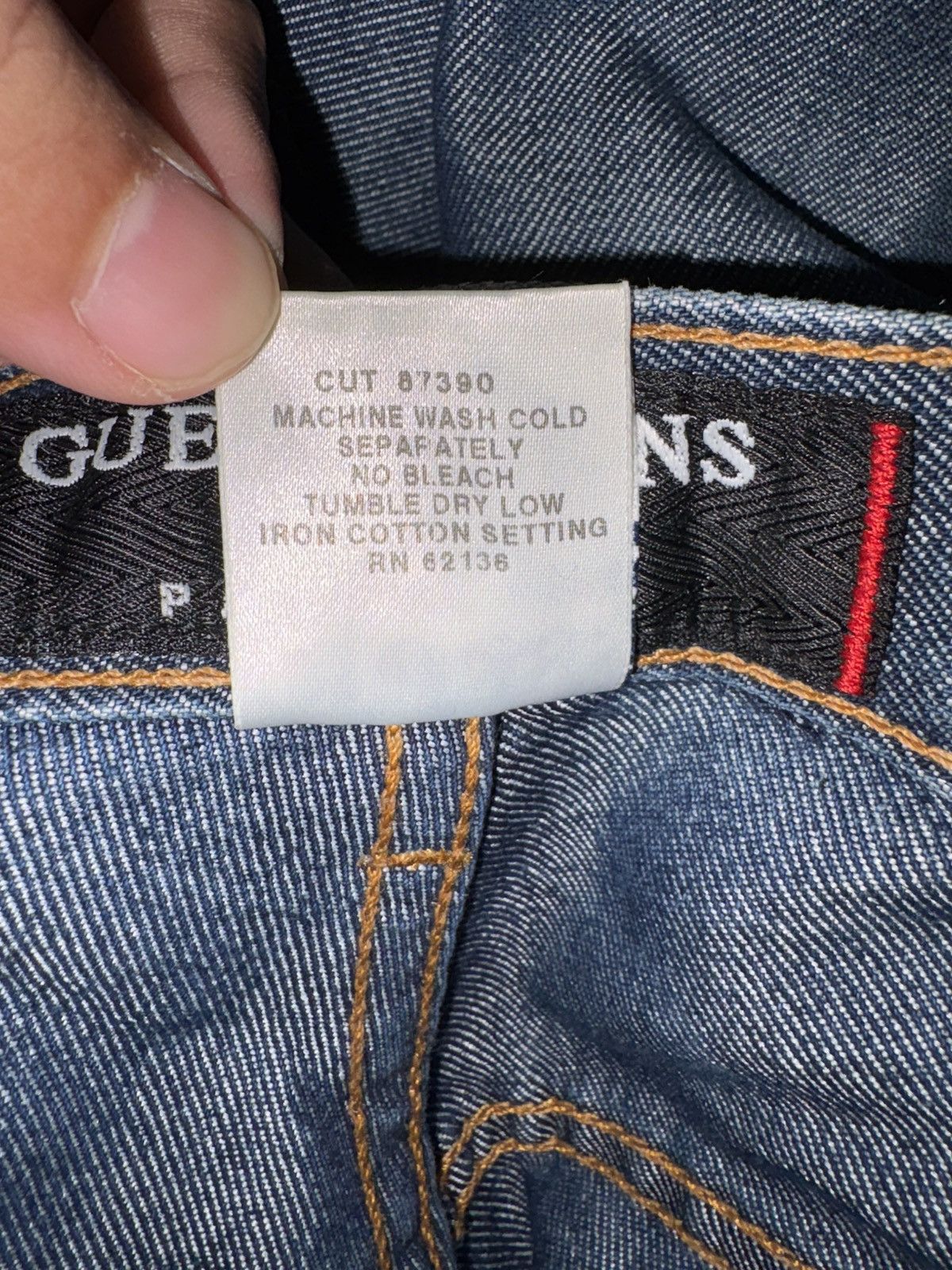 Guess Vintage Guess 075 Pascal Fit 36x32 blue INDIGO made in U.S.A Size US 36 / EU 52 - 13 Thumbnail
