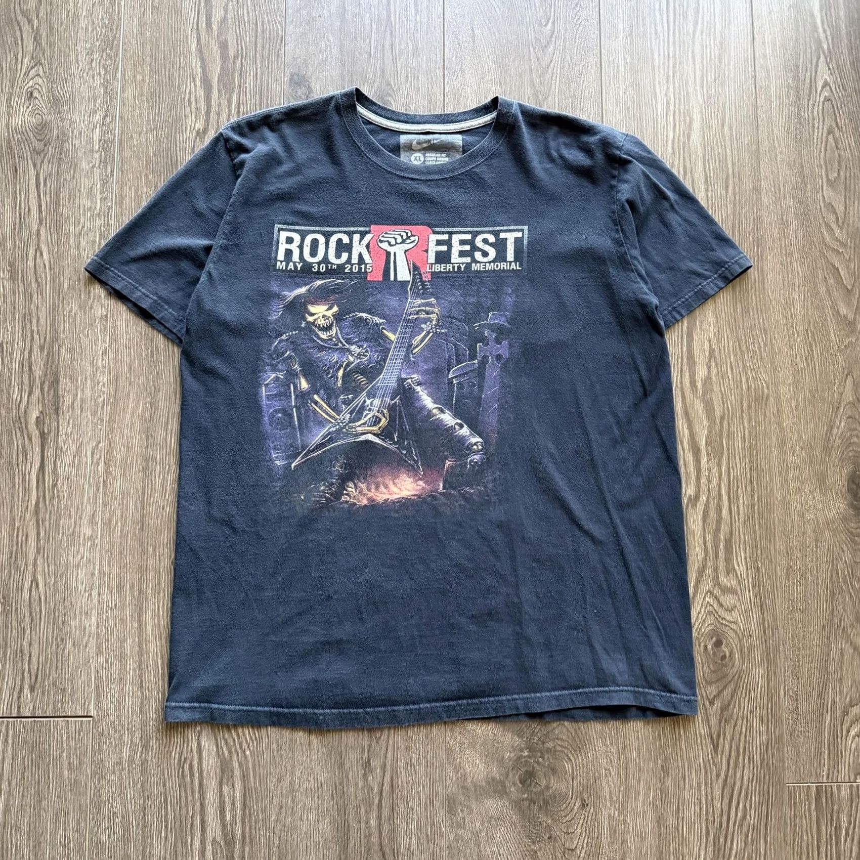 Nike Nike Rockfest 2015 Band Tee Shirt Mens XL Black Short Sleeve Crew Neck Cotton Graphic Print Rock, Music, Concert, Festival, Skull Mens Size US XL / EU 56 / 4 - 3 Thumbnail