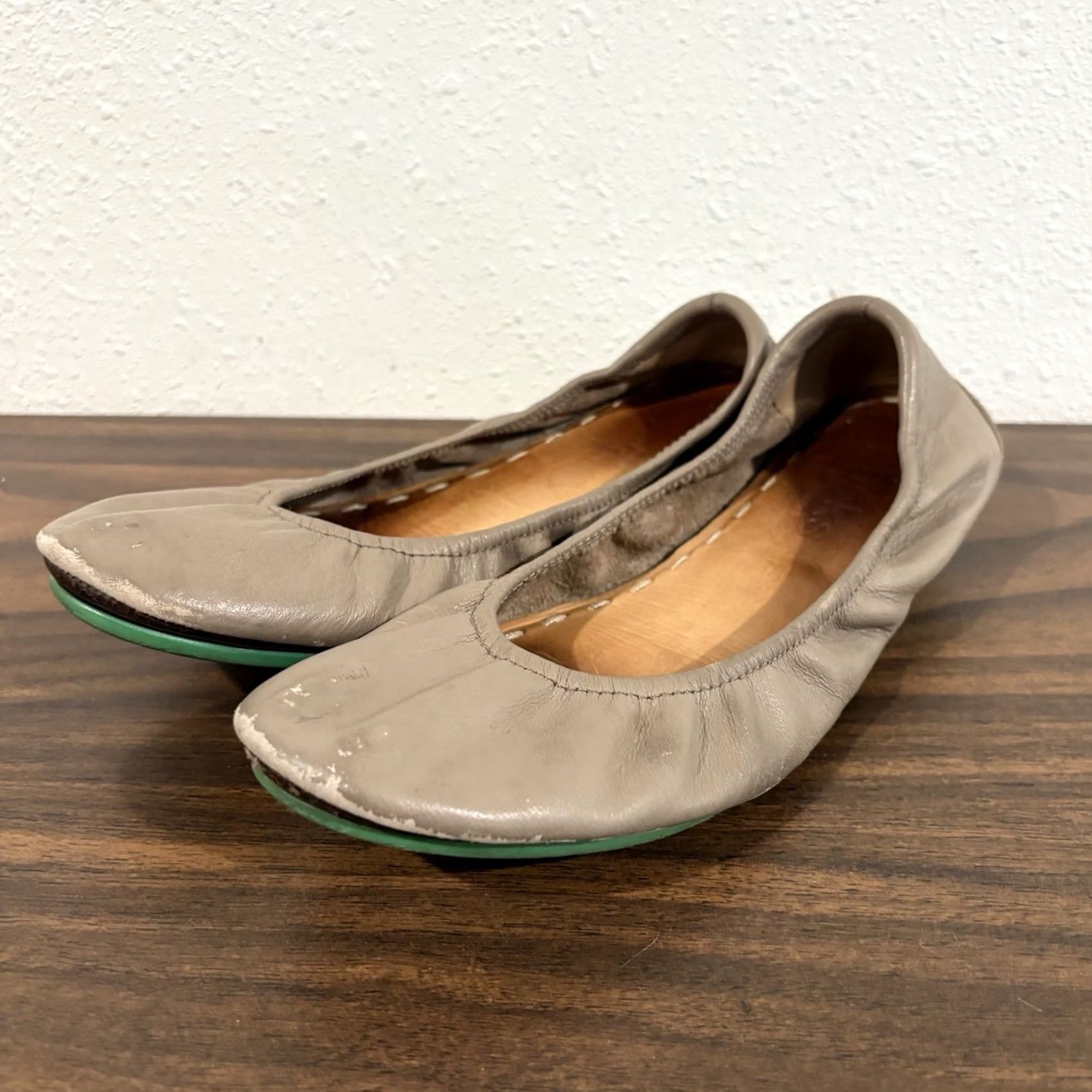 Vintage Tieks Ballet Flats Womens 7 Taupe Leather Teal Sole Foldable Size US 7 / IT 37 - 4 Thumbnail